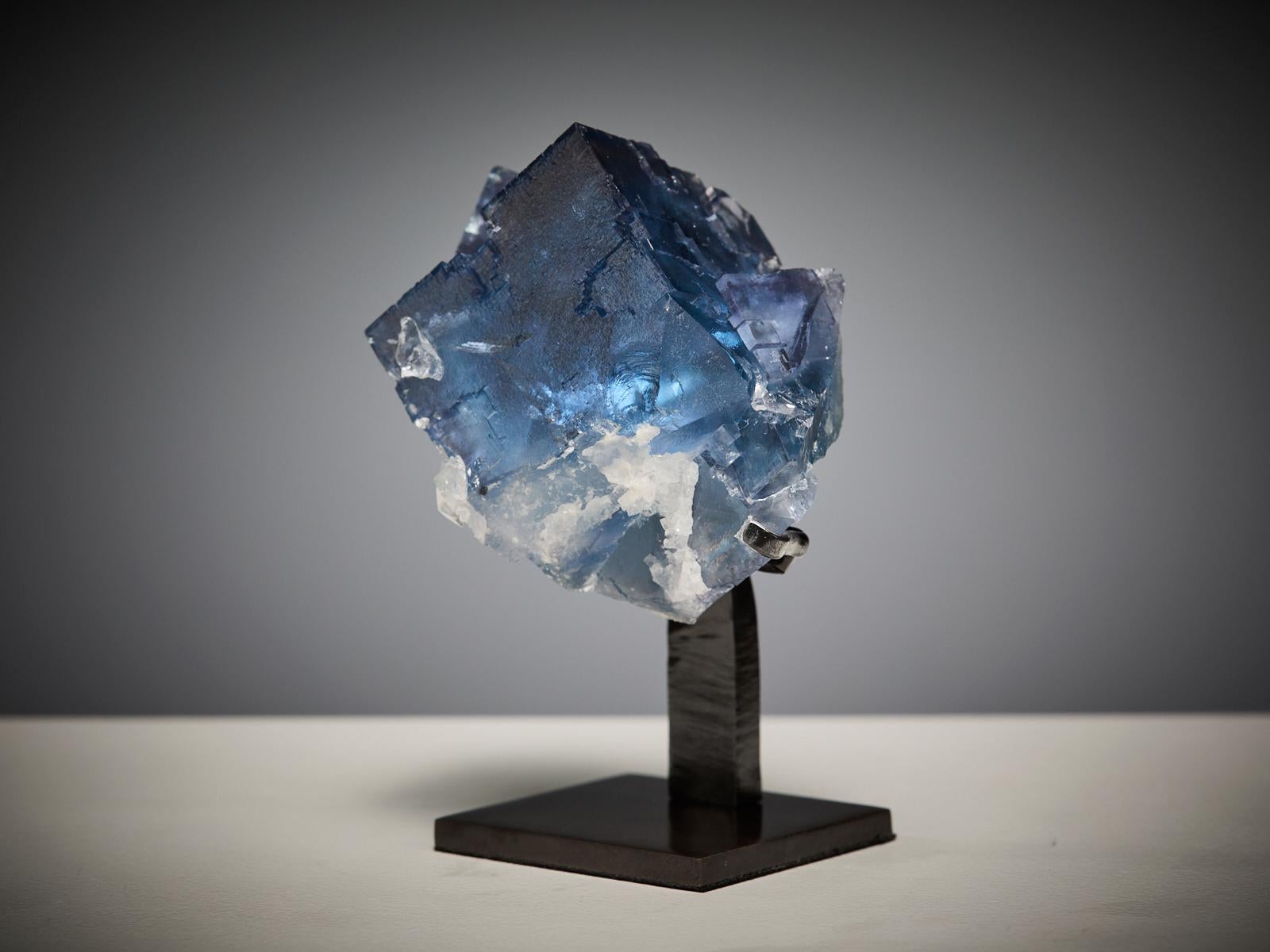 Crystal Blue Fluorite on White Quartz For Sale