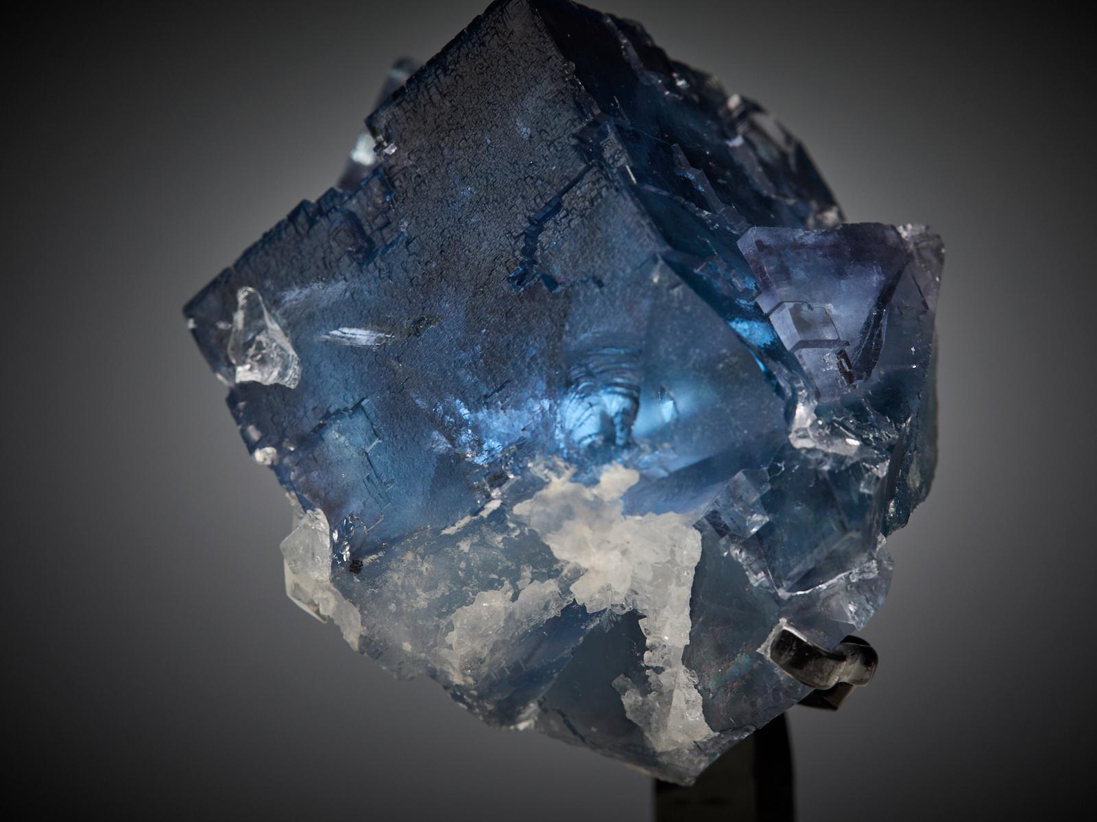 Blue Fluorite on White Quartz For Sale 1