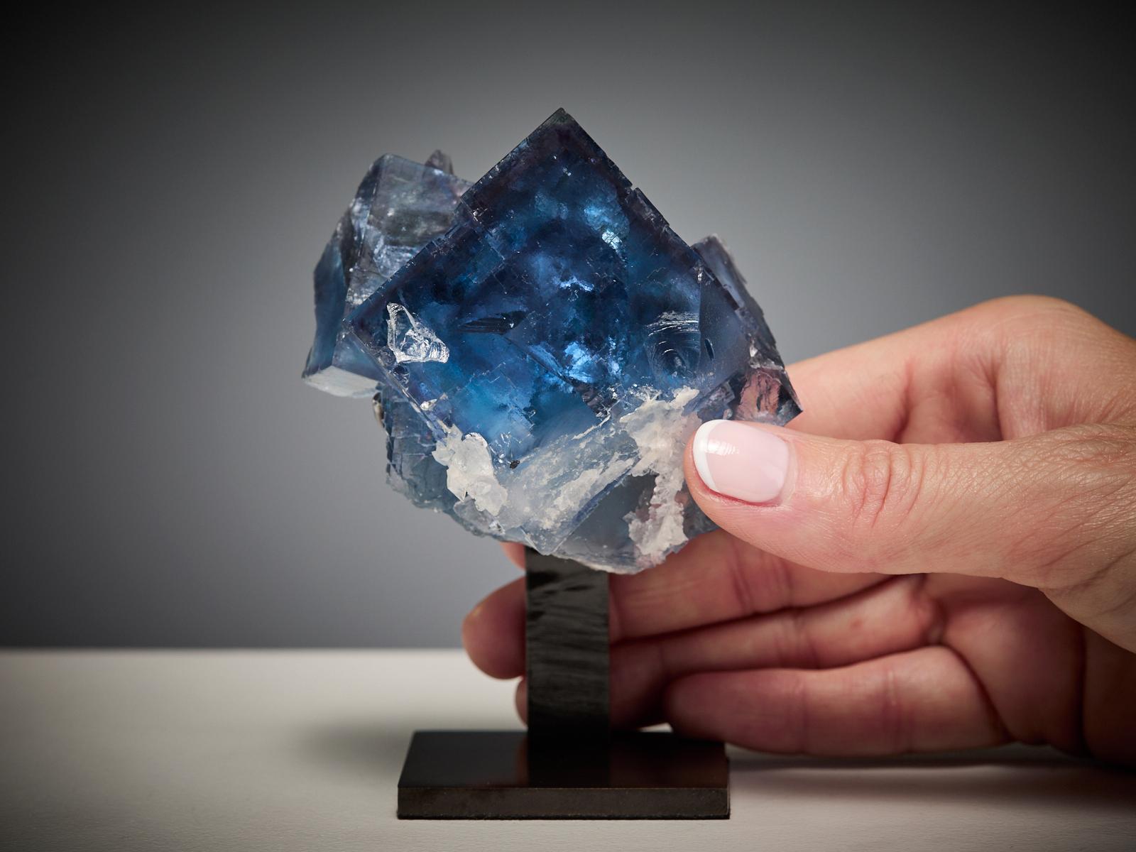 Blue Fluorite on White Quartz For Sale 3
