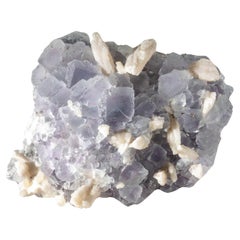 Blauer Fluorit mit Calcite-Kristall aus der Hunan- Provinz, China