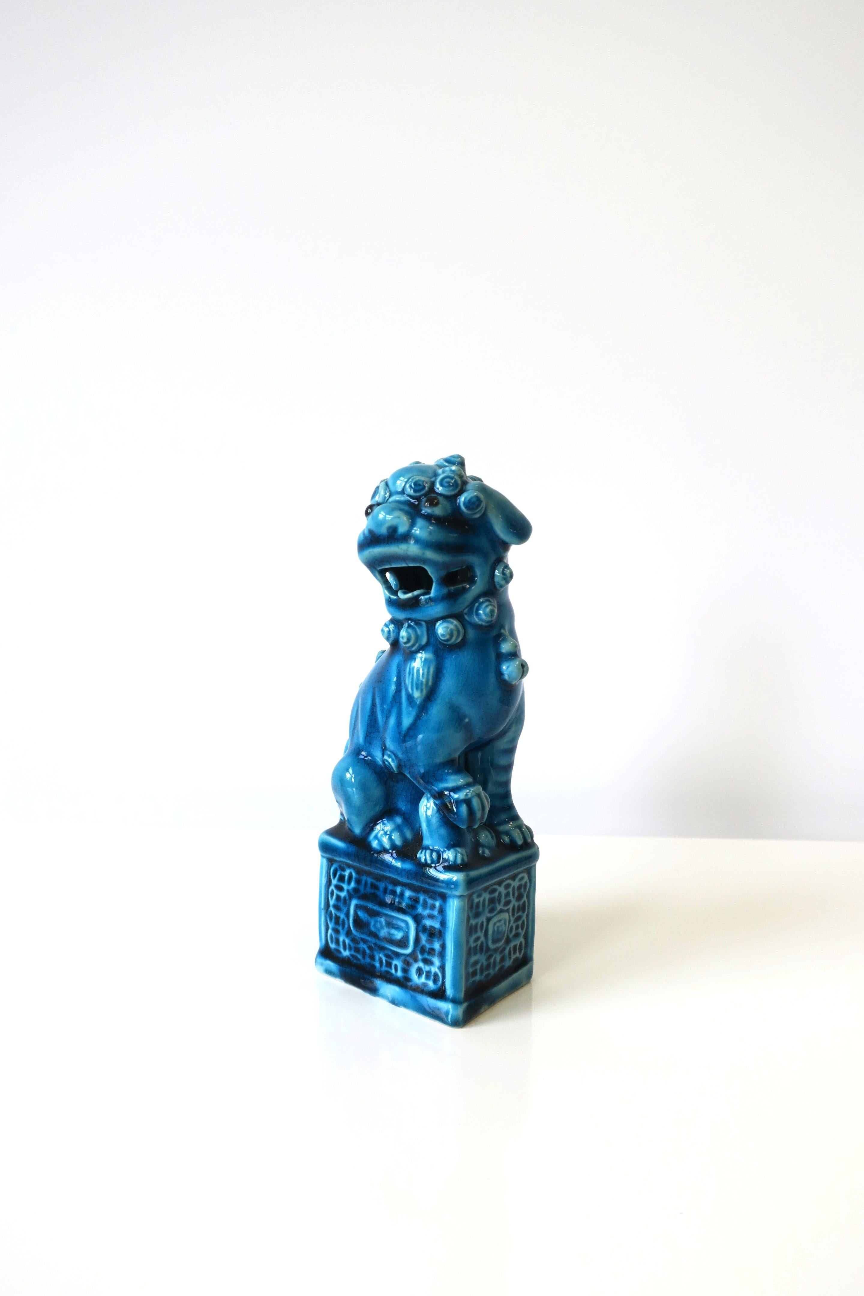 Blue Foo Lion Dog Decorative Object, circa 1960s For Sale 3