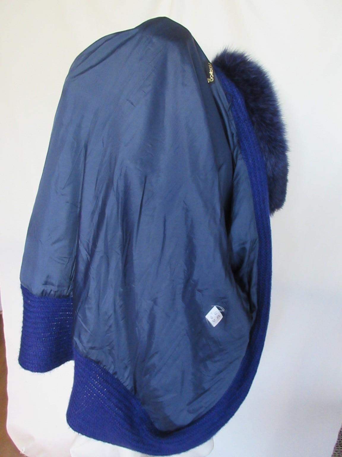 Blue Fox Fur Wool Cashmere Coat Vest For Sale 4