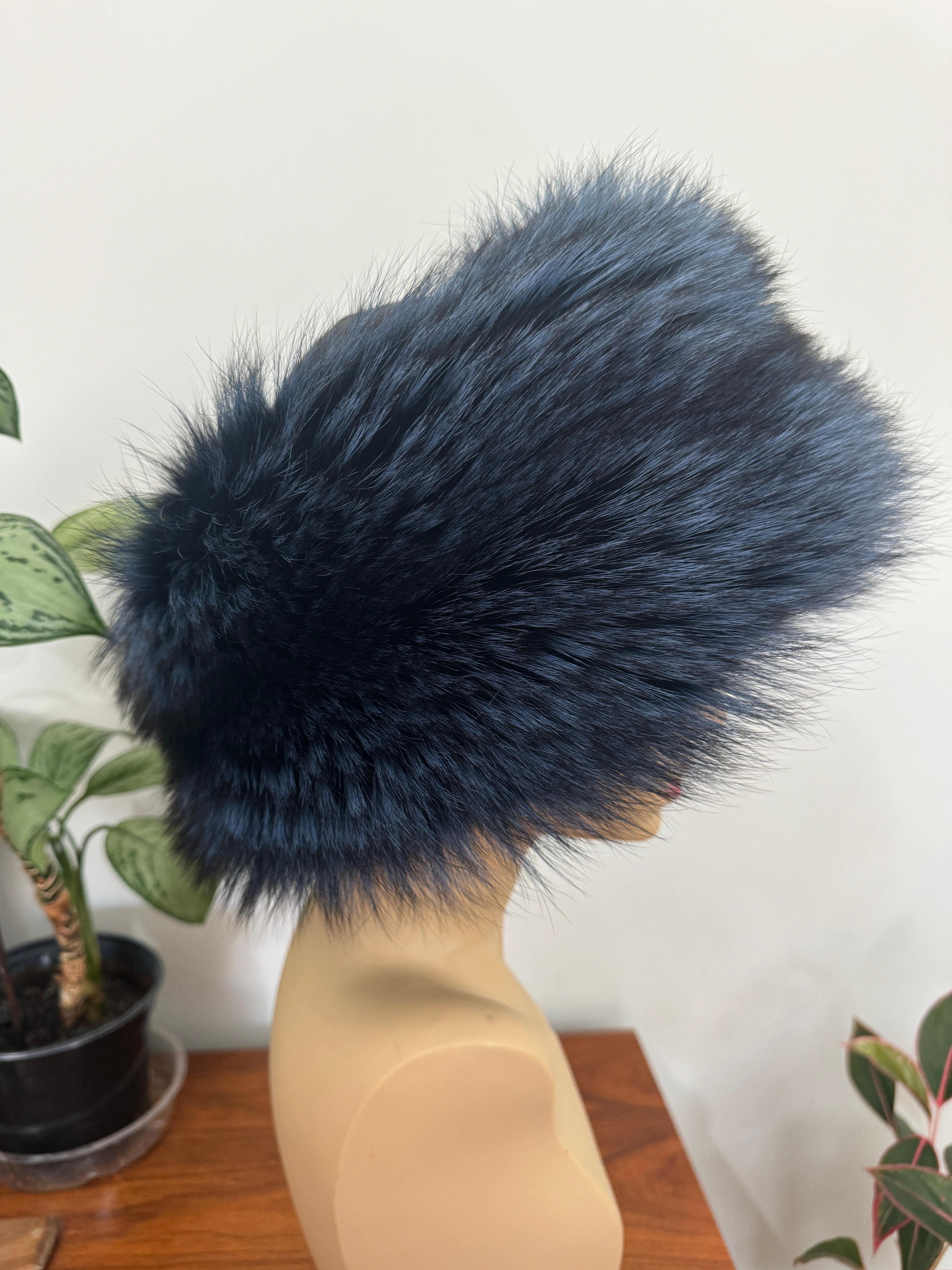 Cappello in pelle e volpe blu  Lafuria in vendita 7