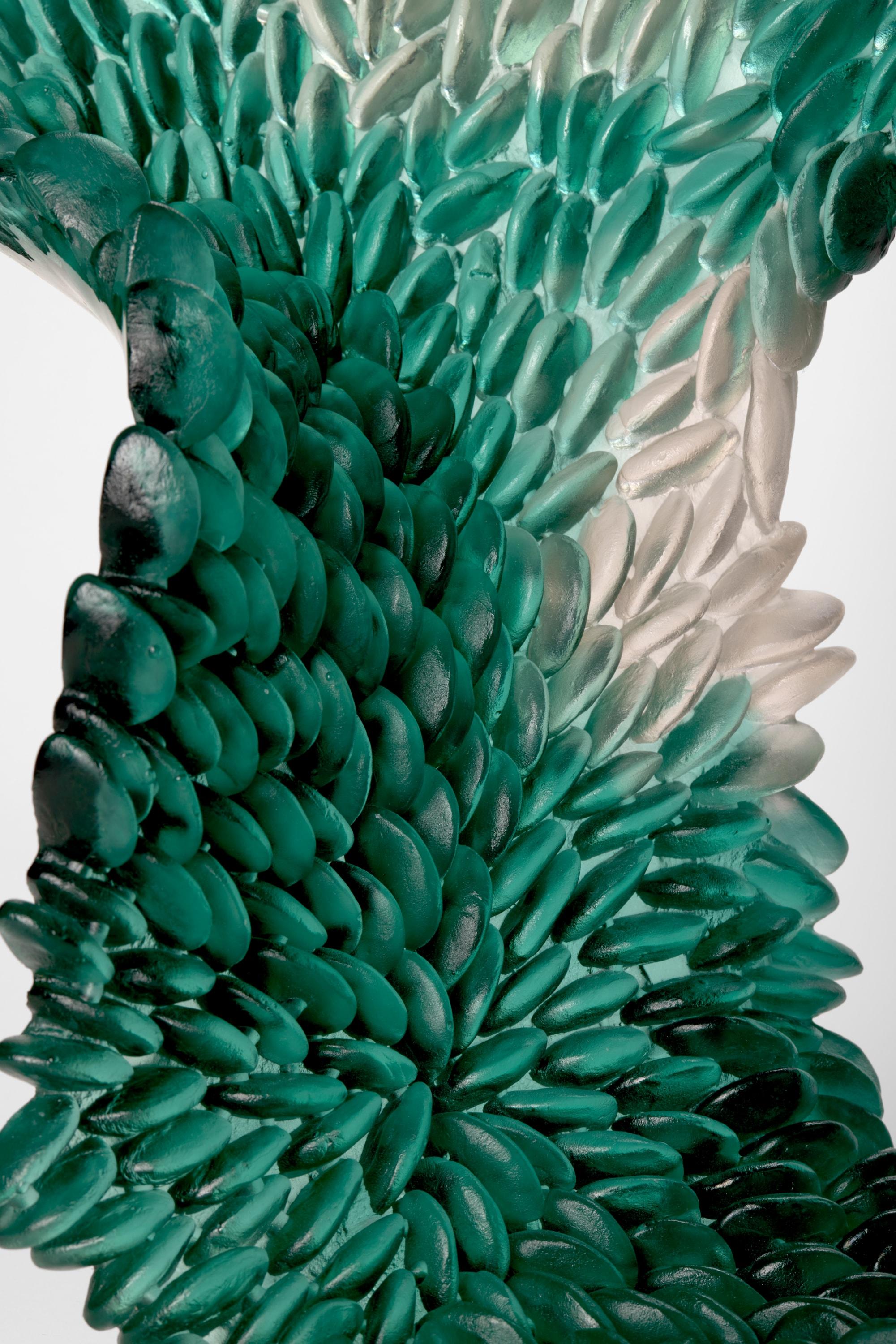 XXI secolo e contemporaneo Blue Fungi, una scultura in vetro trasparente e verde scuro di Nina Casson McGarva in vendita