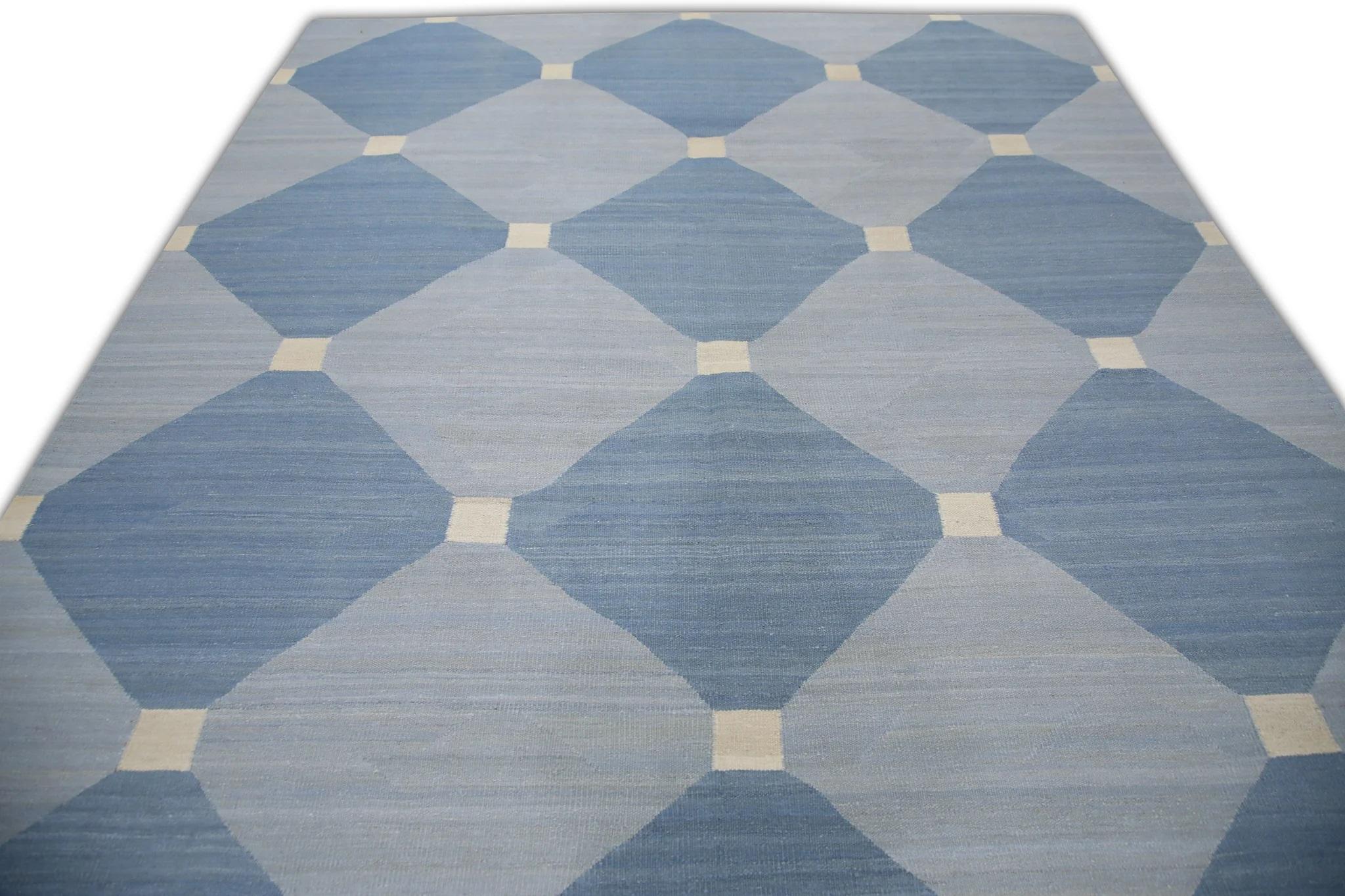 Blauer handgefertigter blauer geometrischer Flachgewebe-Wollteppich 8'4