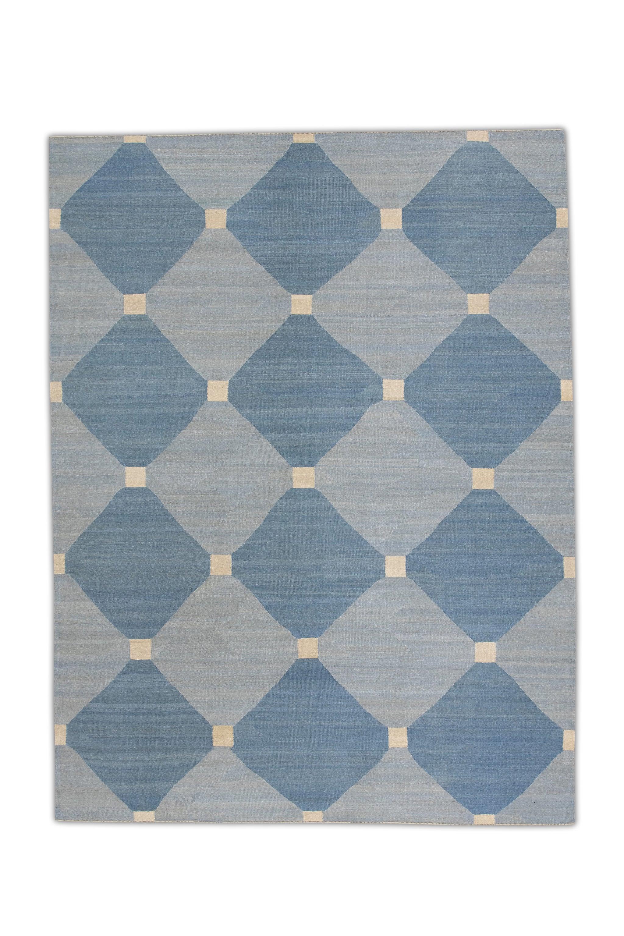 Blauer handgefertigter blauer geometrischer Flachgewebe-Wollteppich 8'4