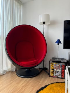 Blue Gira lamp design by J.M. Massana and Tremoleda original from Mobles 114