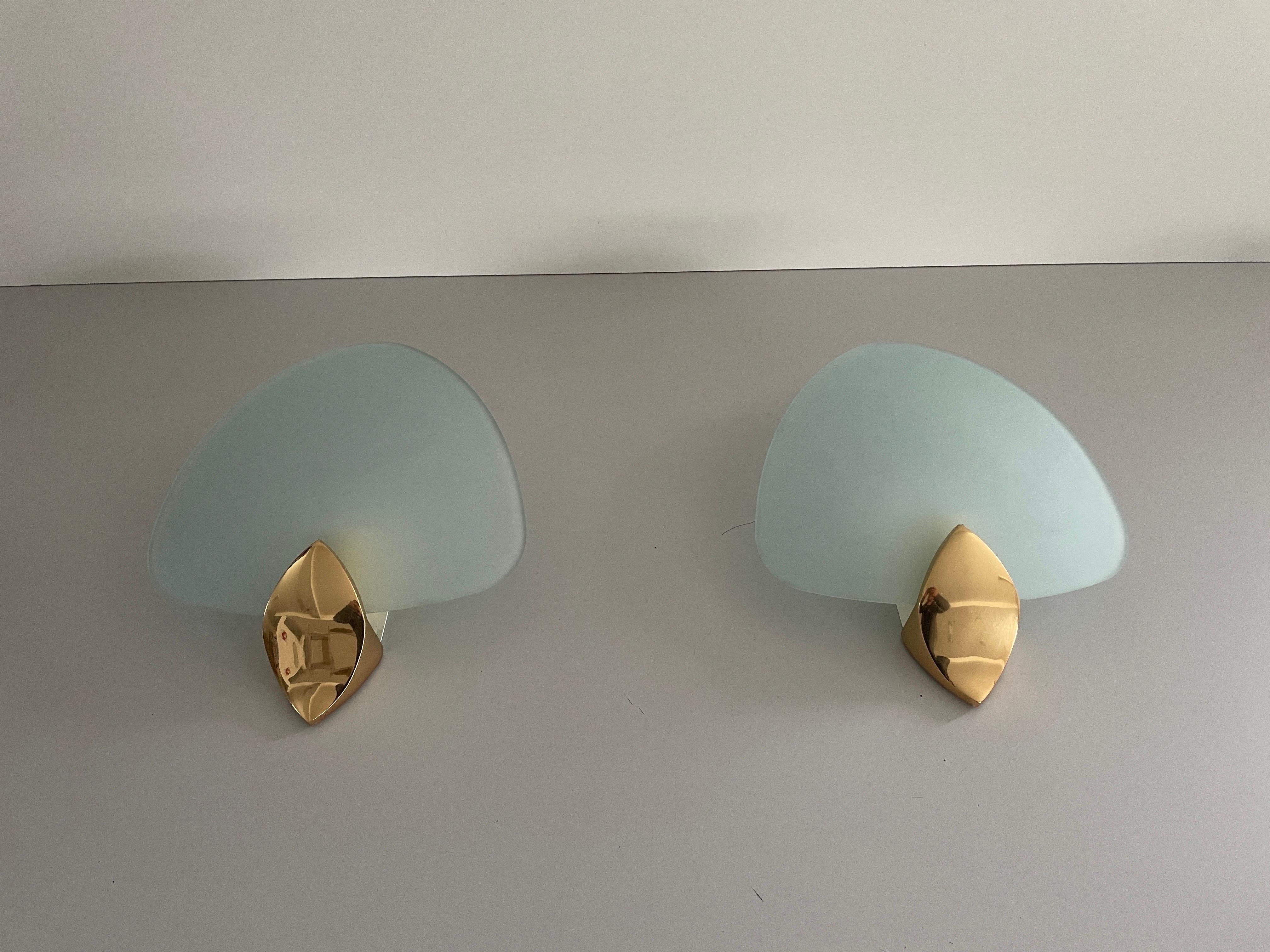 Space Age Coppia di lampade in vetro blu e ottone, anni '70, Italia in vendita