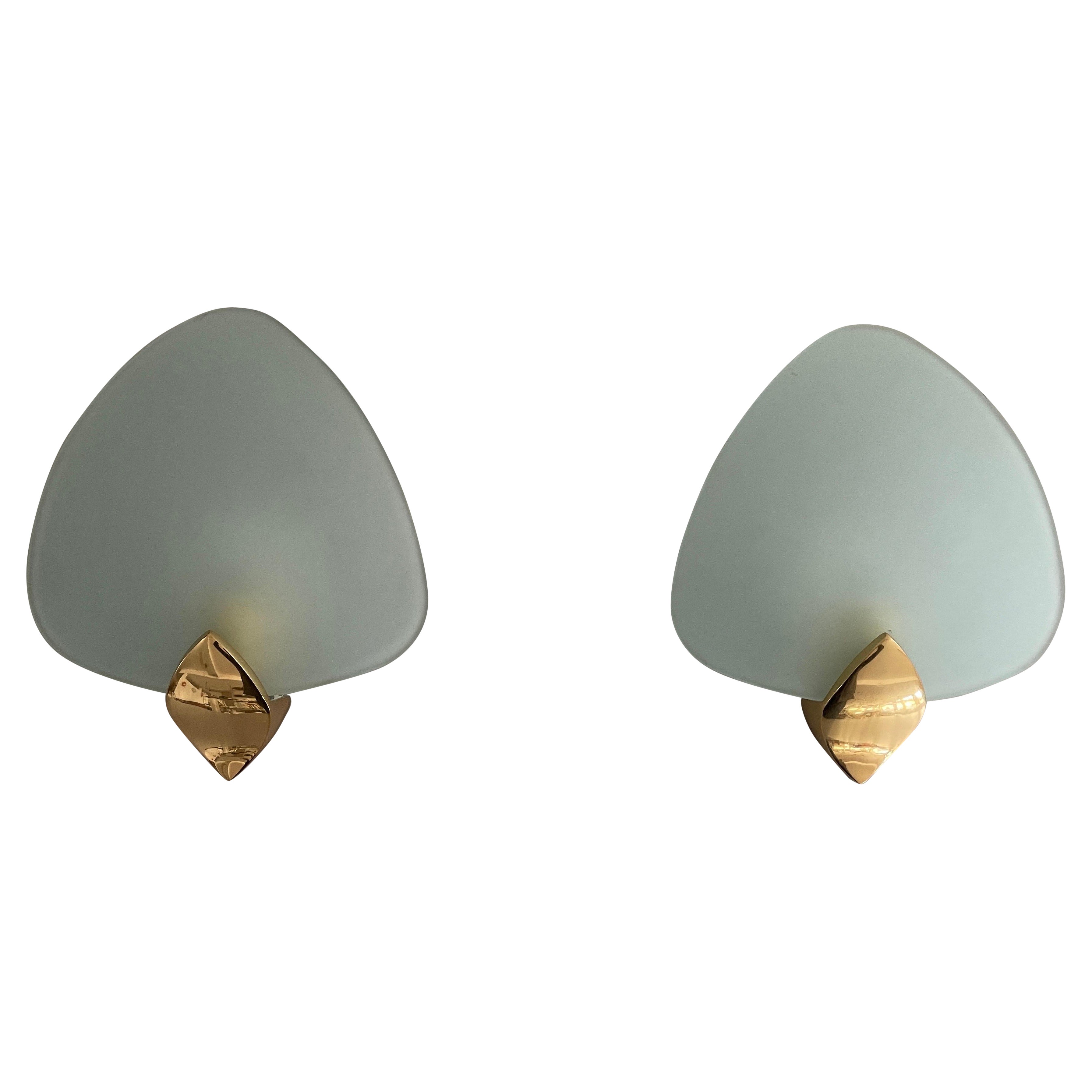 Paire d'appliques en verre bleu et laiton, années 1970, Italie