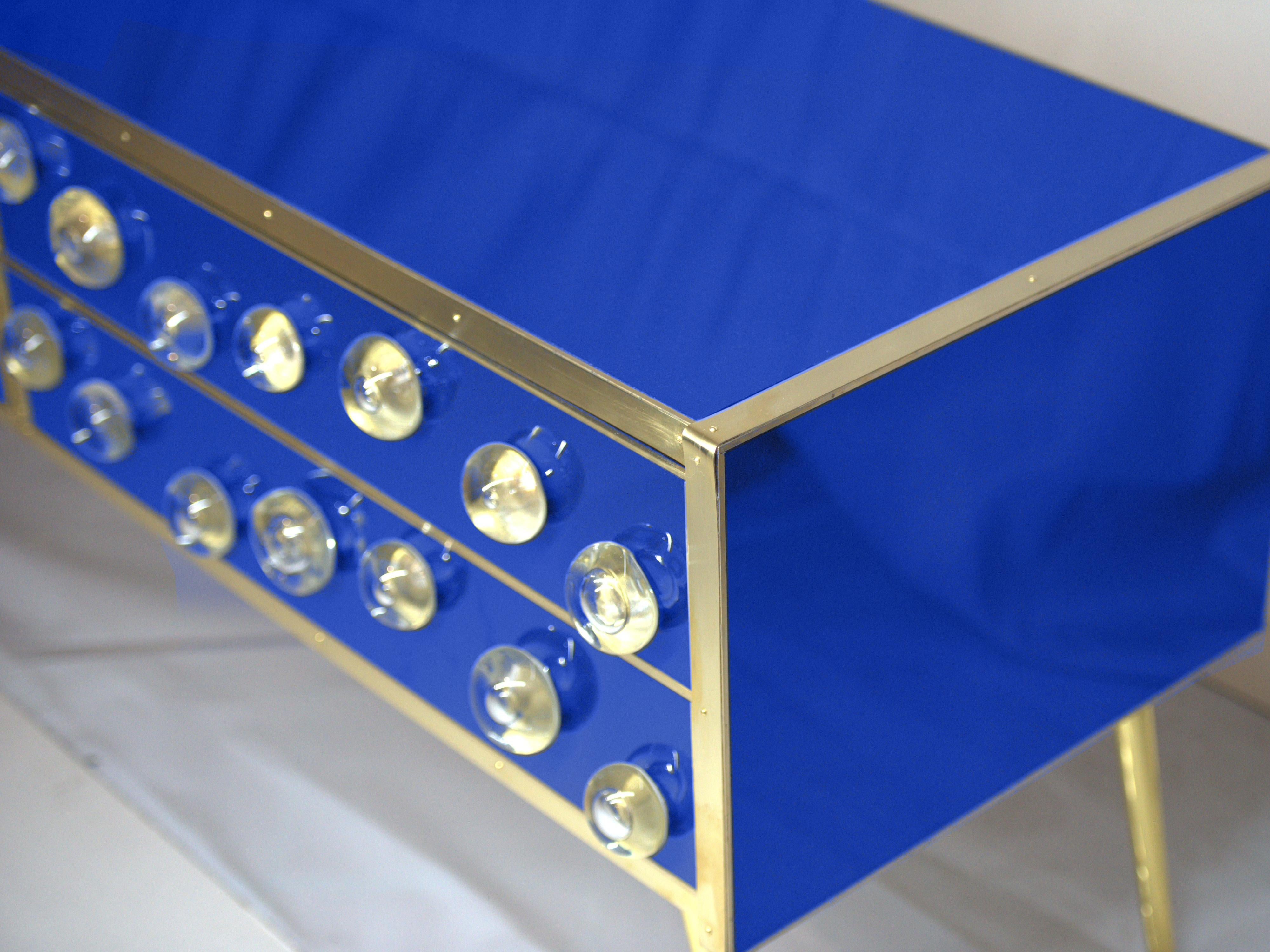 Mid-Century moderno Blue Glass and Brass Sideboard with 28 Murano Jewelry and Four Drawers Available in vendita