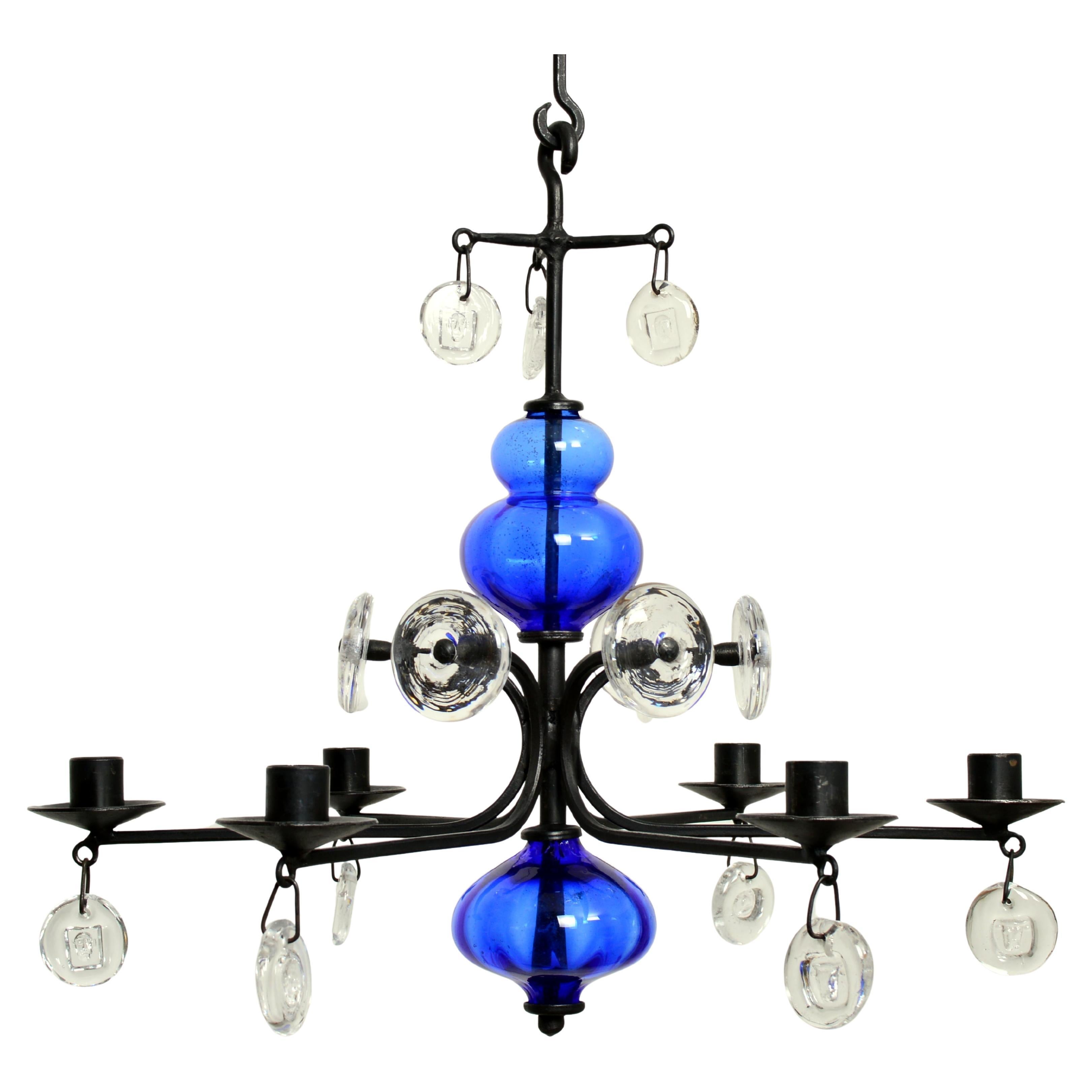 Blauer glas- und schmiedeeiserner kronleuchter kronleuchter von Erik Höglund Schweden