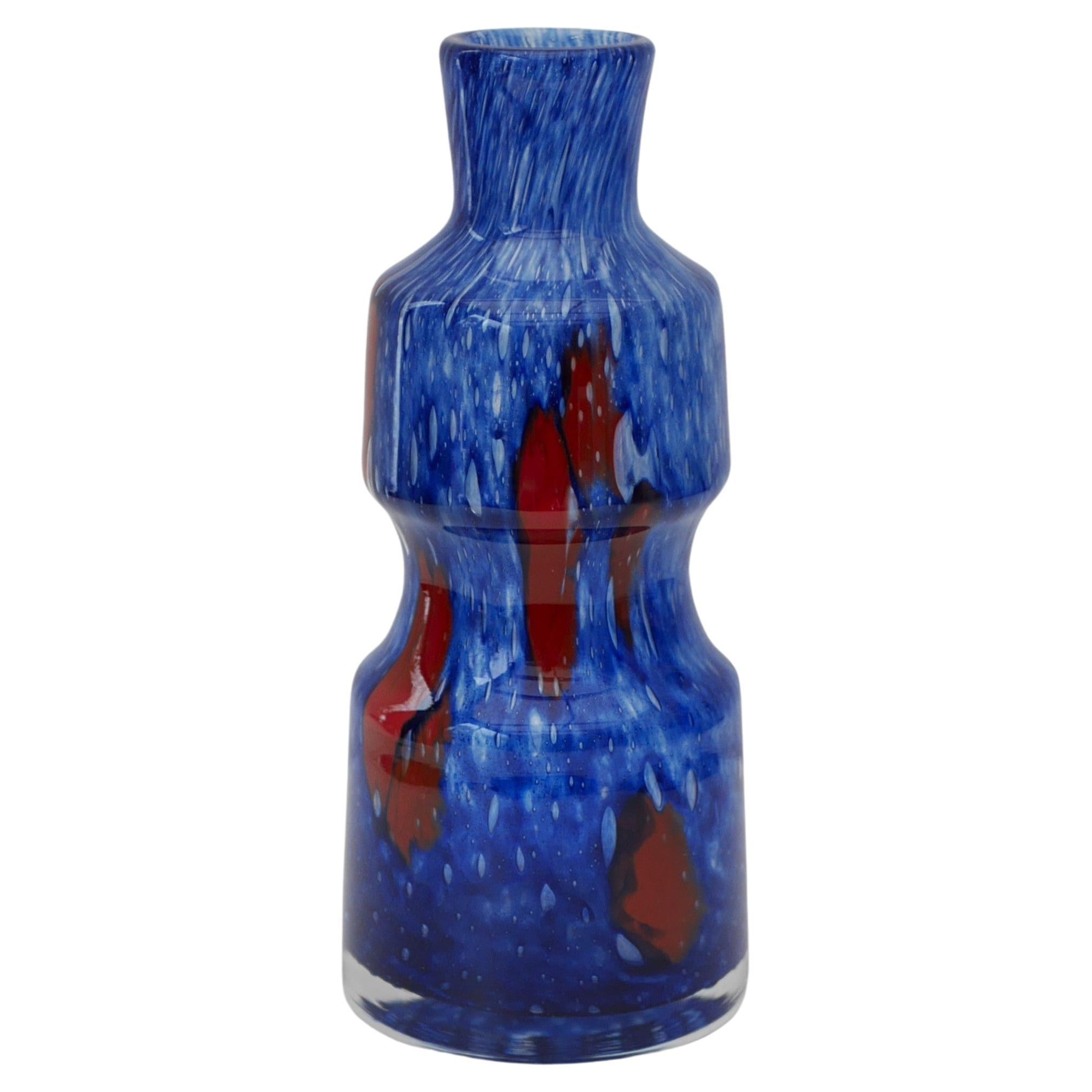 Blaue Glaskunstvase aus 'Prachen' Glass Works im Angebot