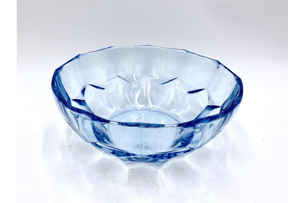 Vintage blue glass bowl

Made in Poland in the 1960s

Very good condition

Measures: height 8.5 cm, diameter 21.5 cm.