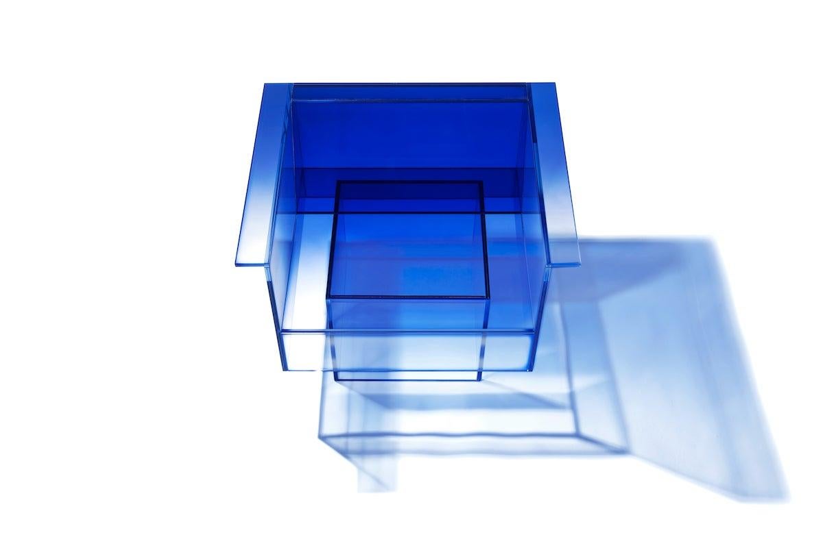 Sillón Null Azul Cristal Transparente Color Transición de Studio Buzao Personalizable en Nuevo estado para la venta en Beverly Hills, CA