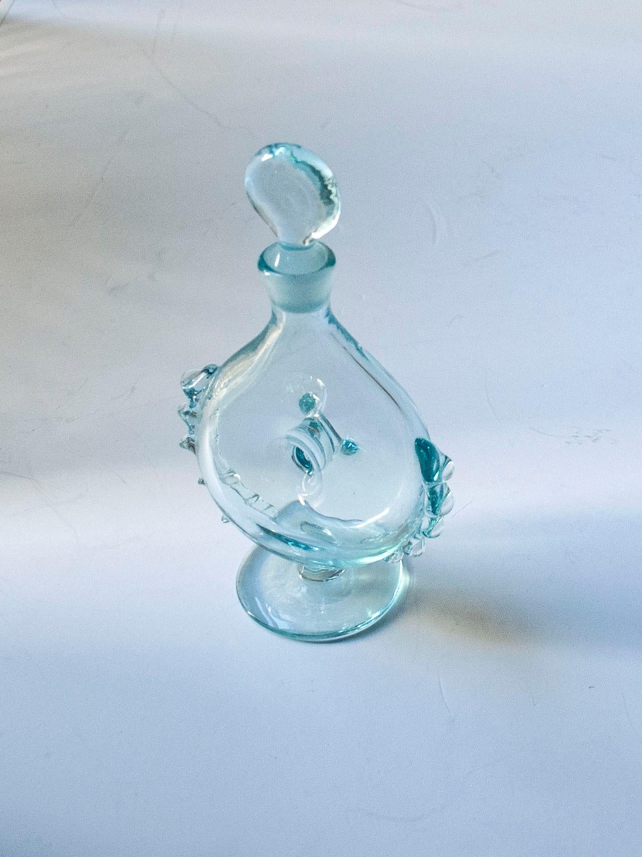 Carafe en verre bleu de Reijmyre Glassworks, Suède, c.1950 en vente 2