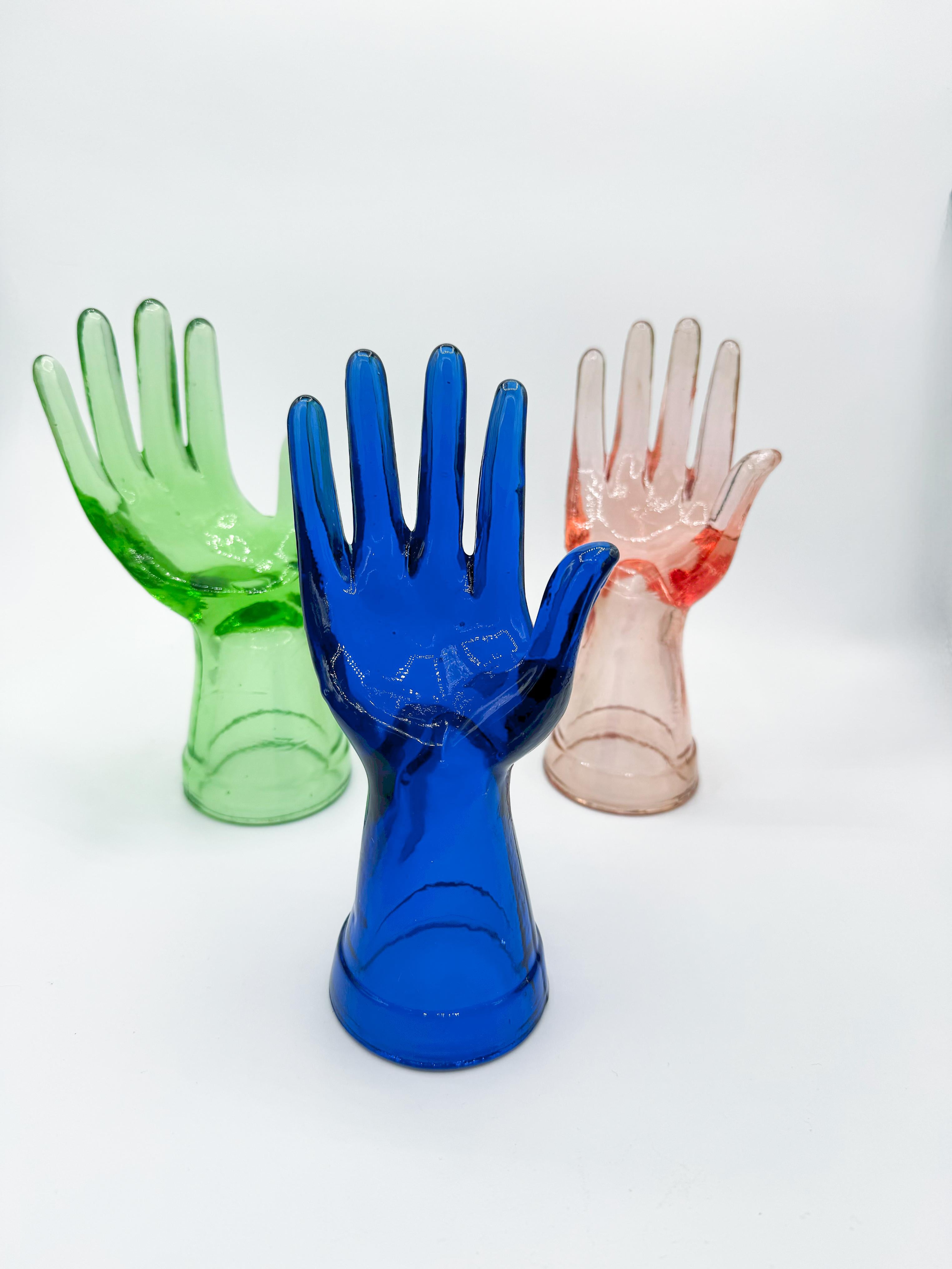 Maniquí de cristal azul Mano de exhibición Años 60 en venta 1
