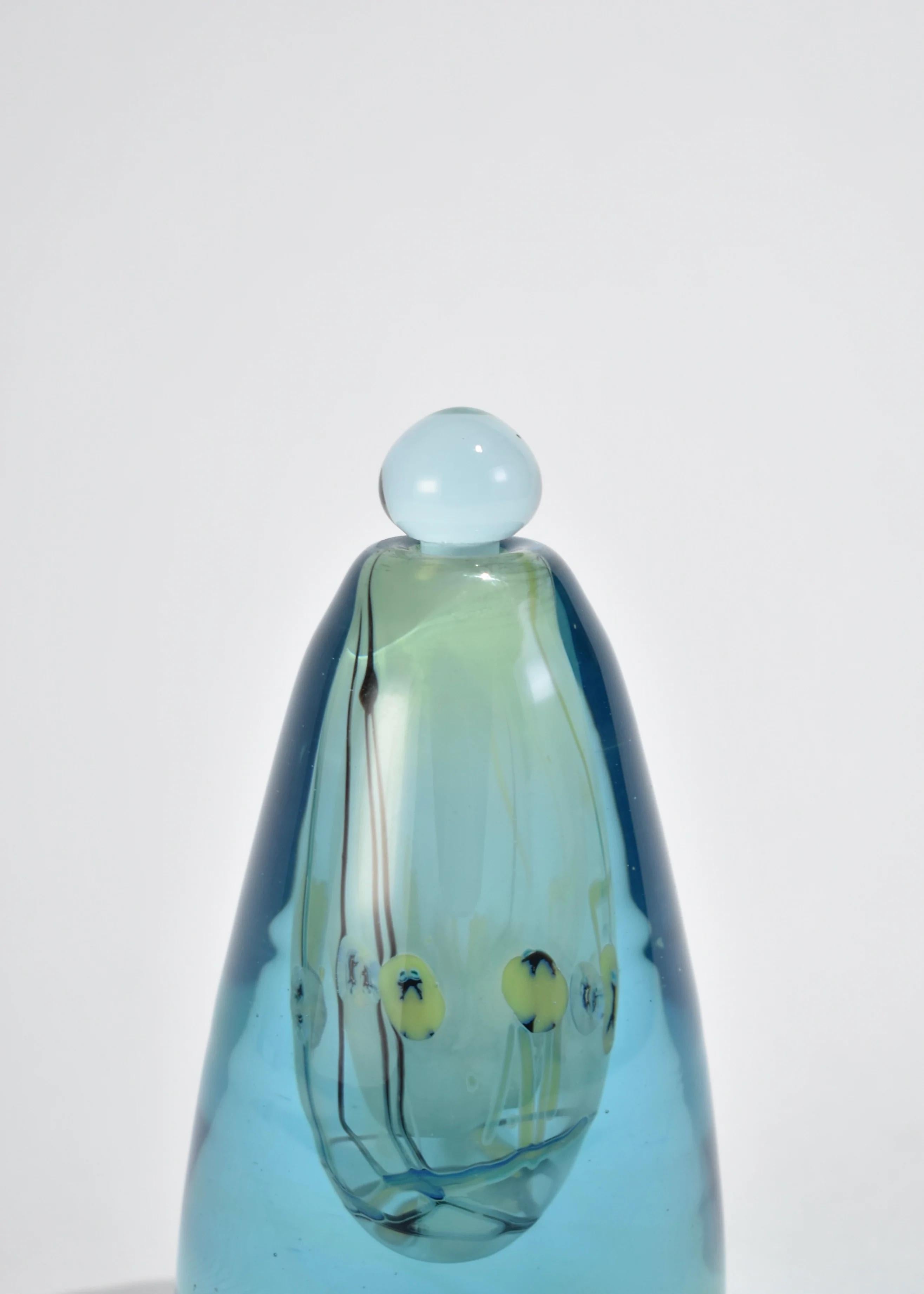 Blue Glass Perfume Bottle In Excellent Condition In Richmond, VA
