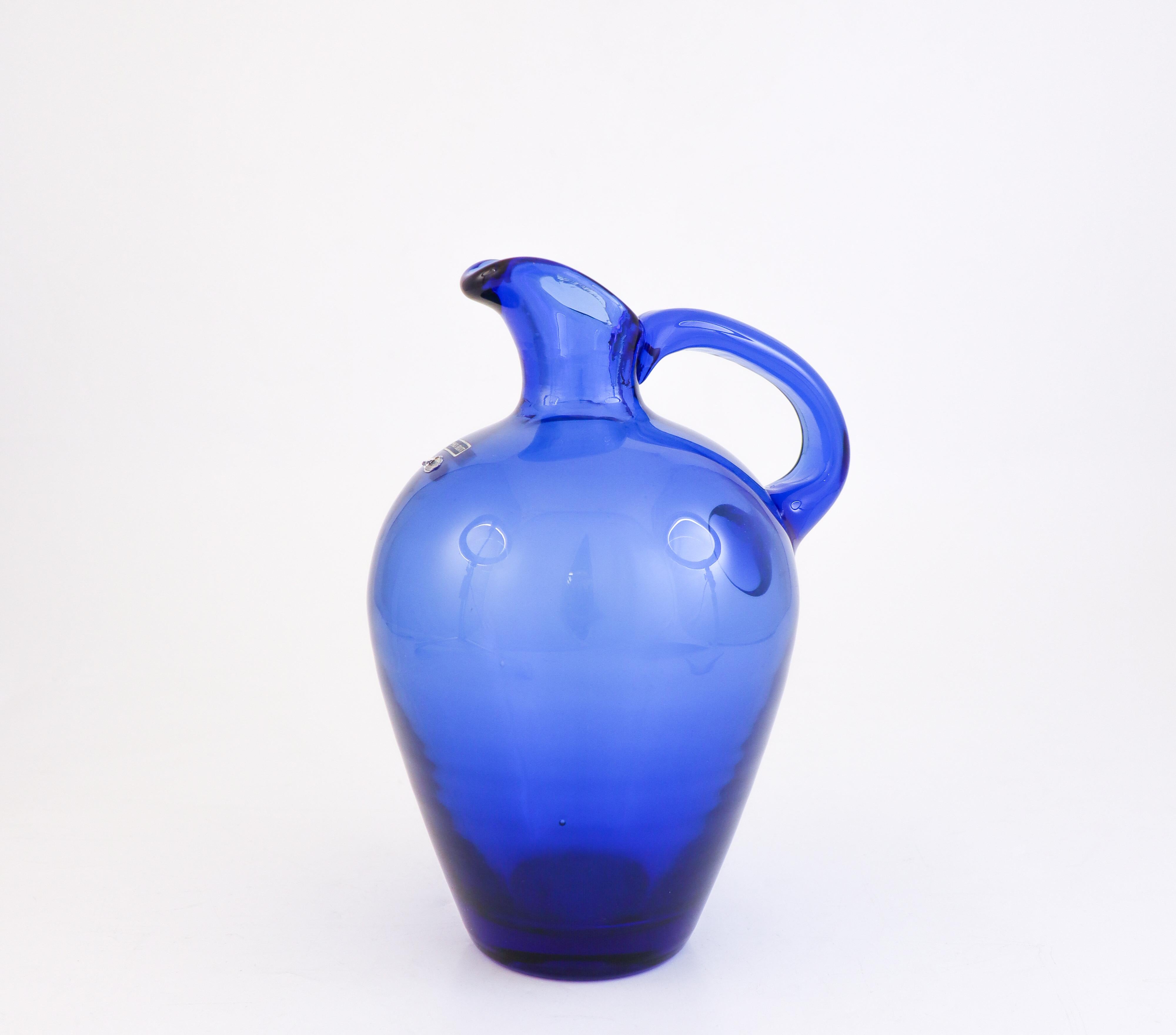 Blue Glass Pitcher - Monica Bratt Reijmyre Glassworks - Swedish Glass In Excellent Condition For Sale In Stockholm, SE