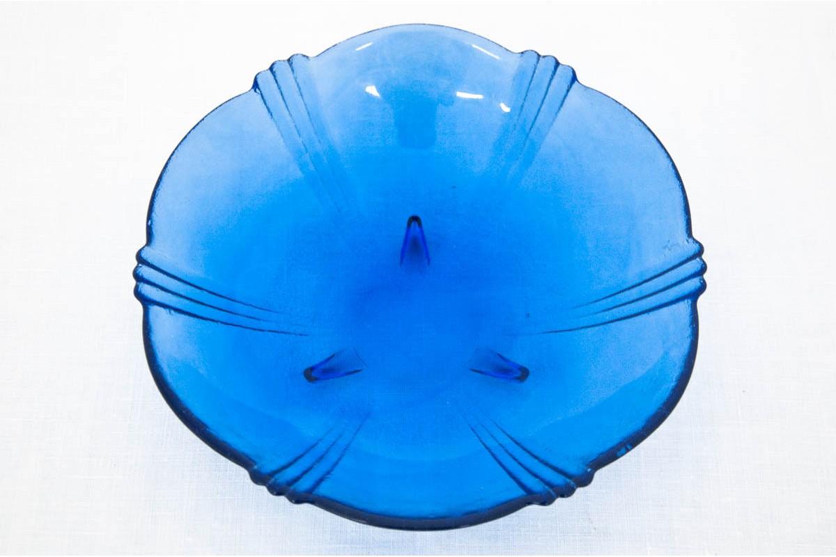 Colored glass platter

Made in Poland in the 1960s-1970s

Very good condition, no damage.
  