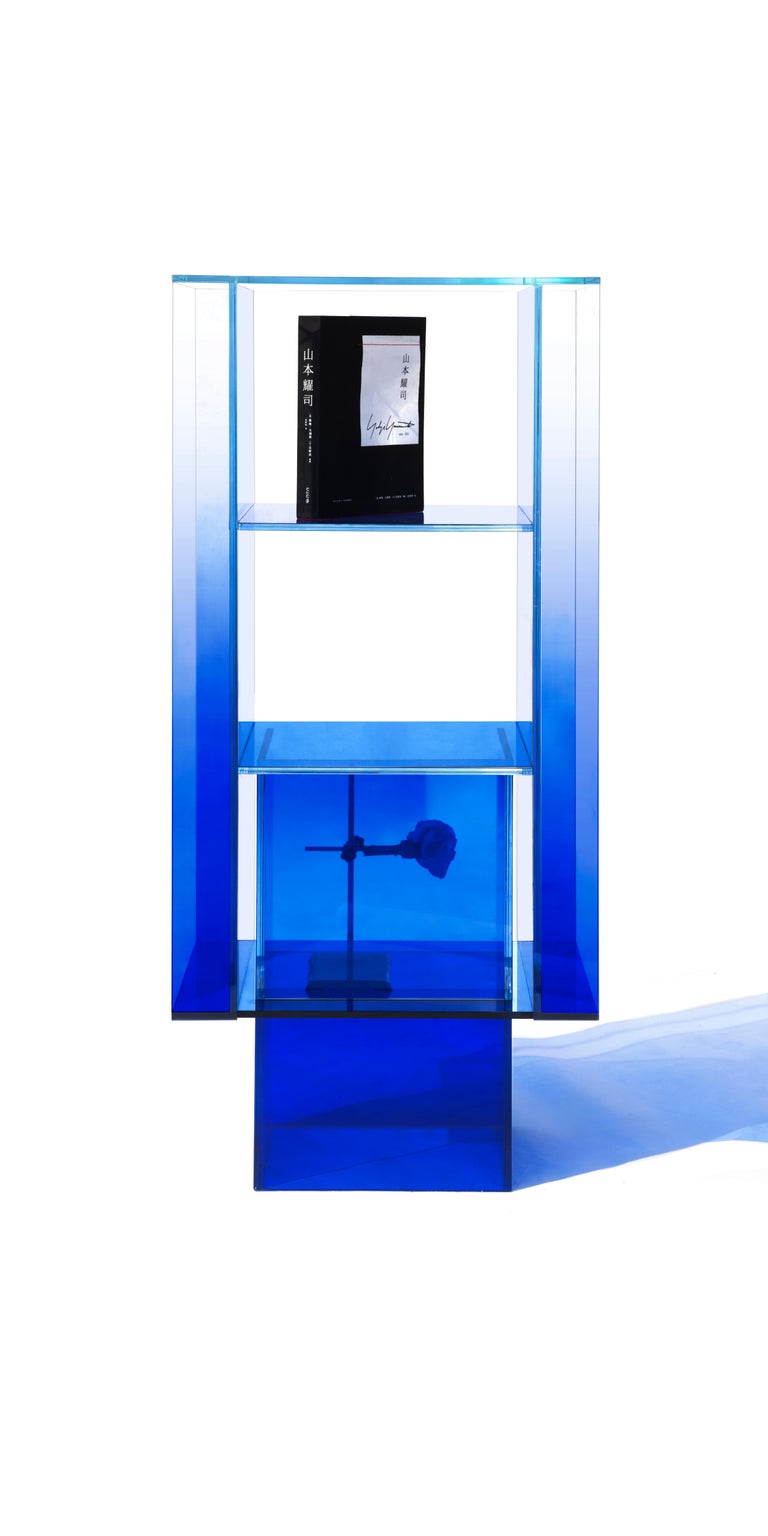 Blue Glass Shelf Clear Transition Color Square by Studio Buzao