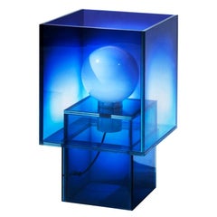 Tischlampe in Nullblau aus Glas, durchsichtige Übergangsfarbe, quadratisch, Studio Buzao