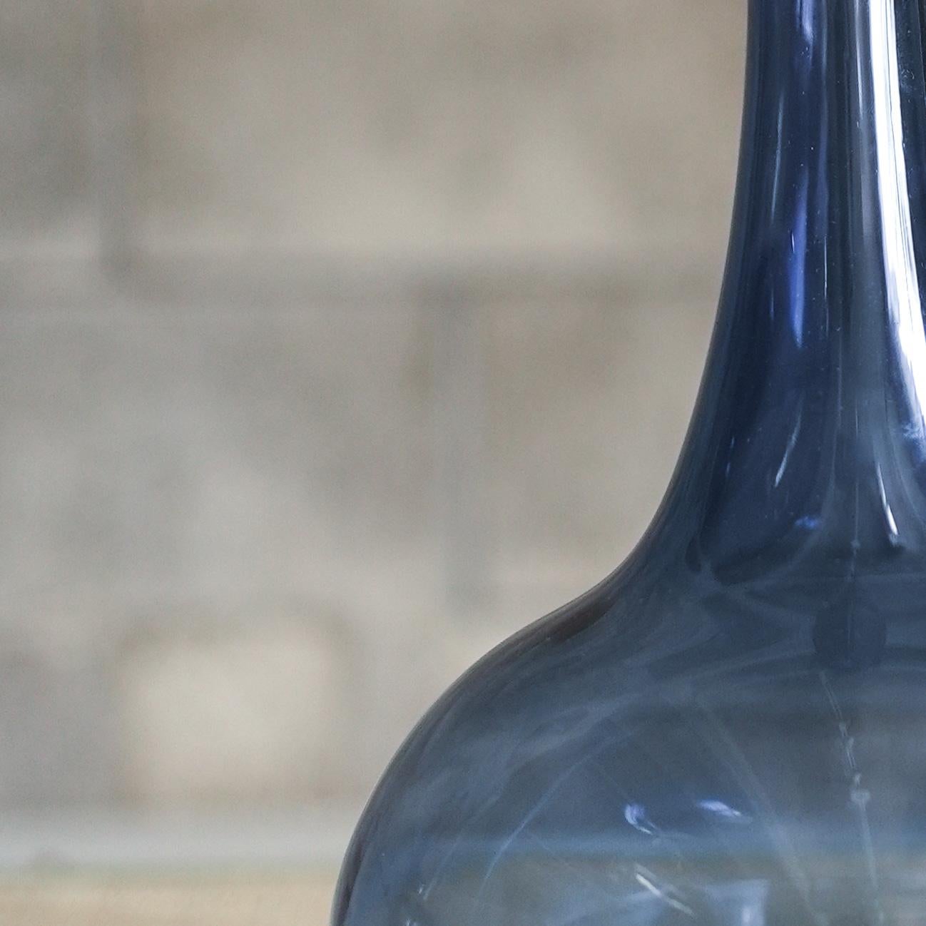 Vaso in vetro blu di Claude Morin, Francia, anni '70 in vendita 1