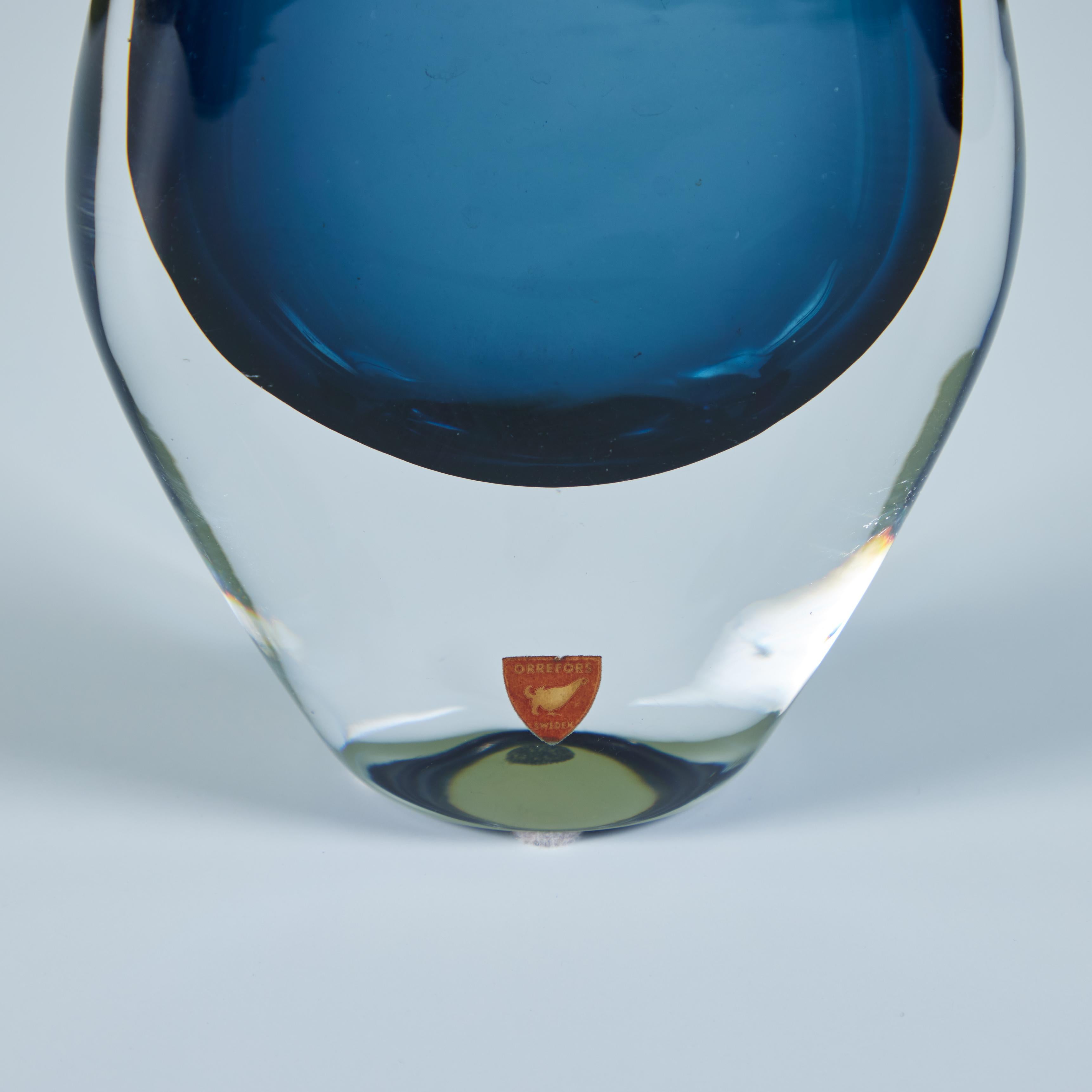 Blaue Glasvase von Nils Landberg für Orrefors 4