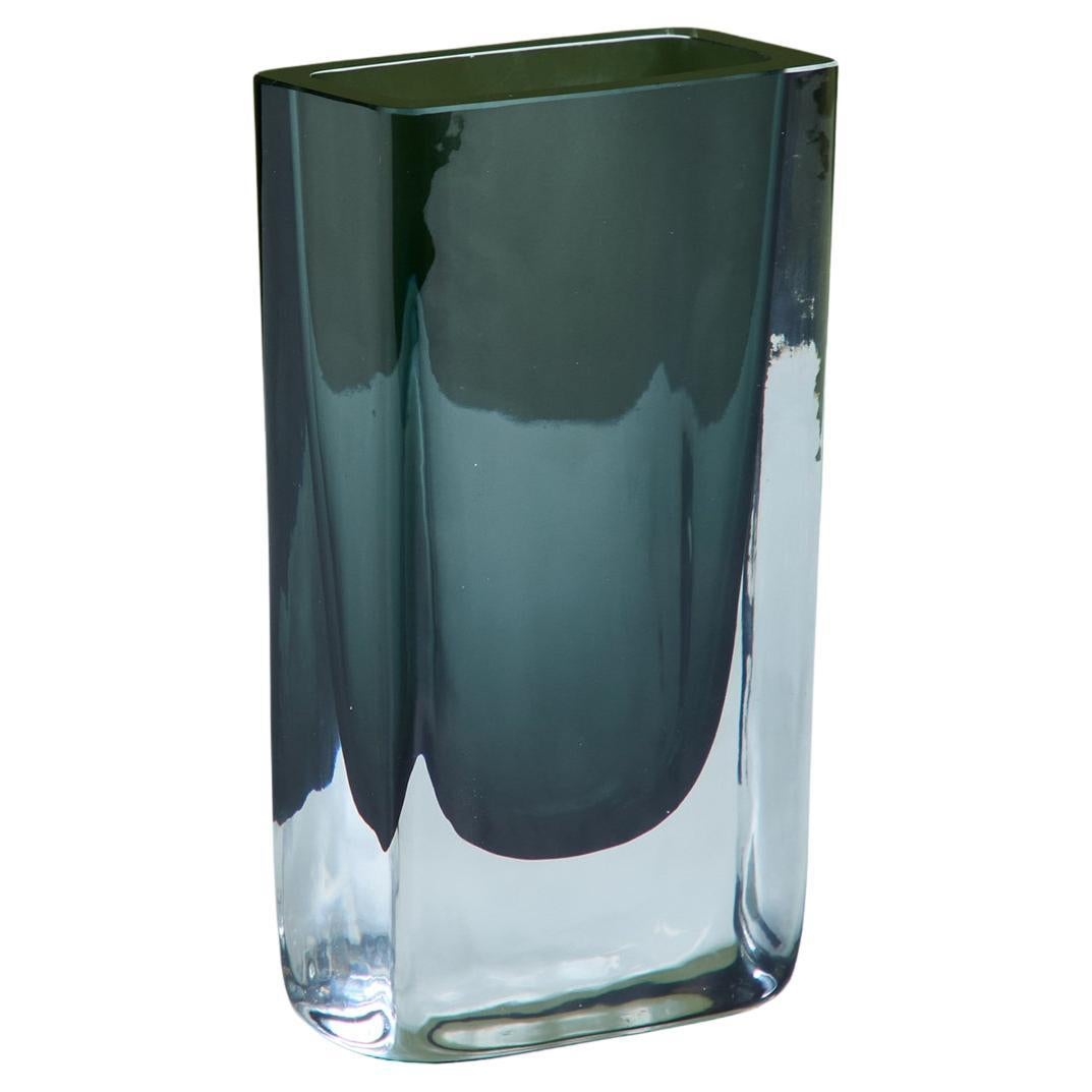 Vaso in vetro blu di Nils Landberg per Orrefors