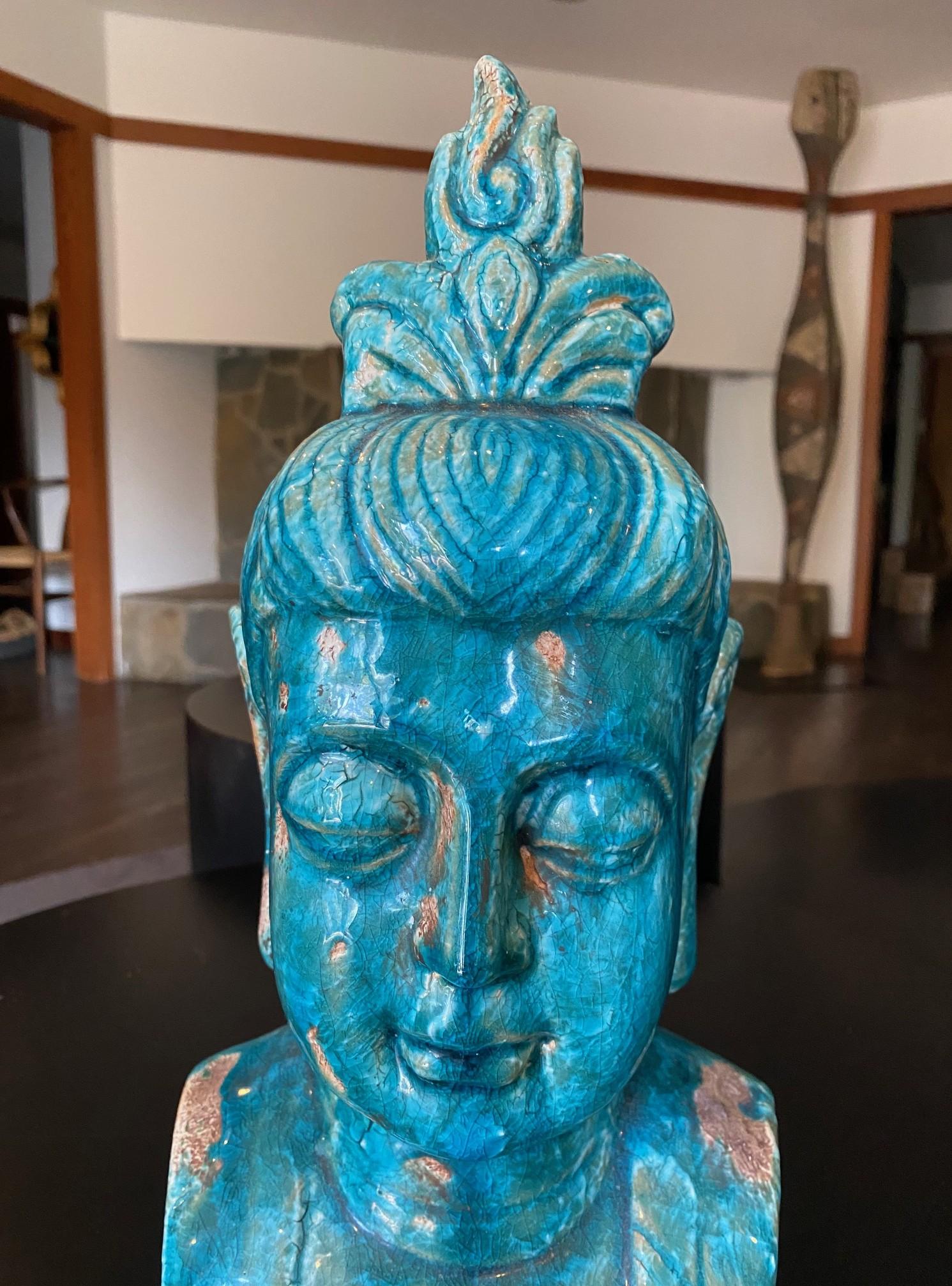 Cuit Sculpture de Bouddha en céramique émaillée bleue à la manière d'Aldo Londi Bitossi en vente