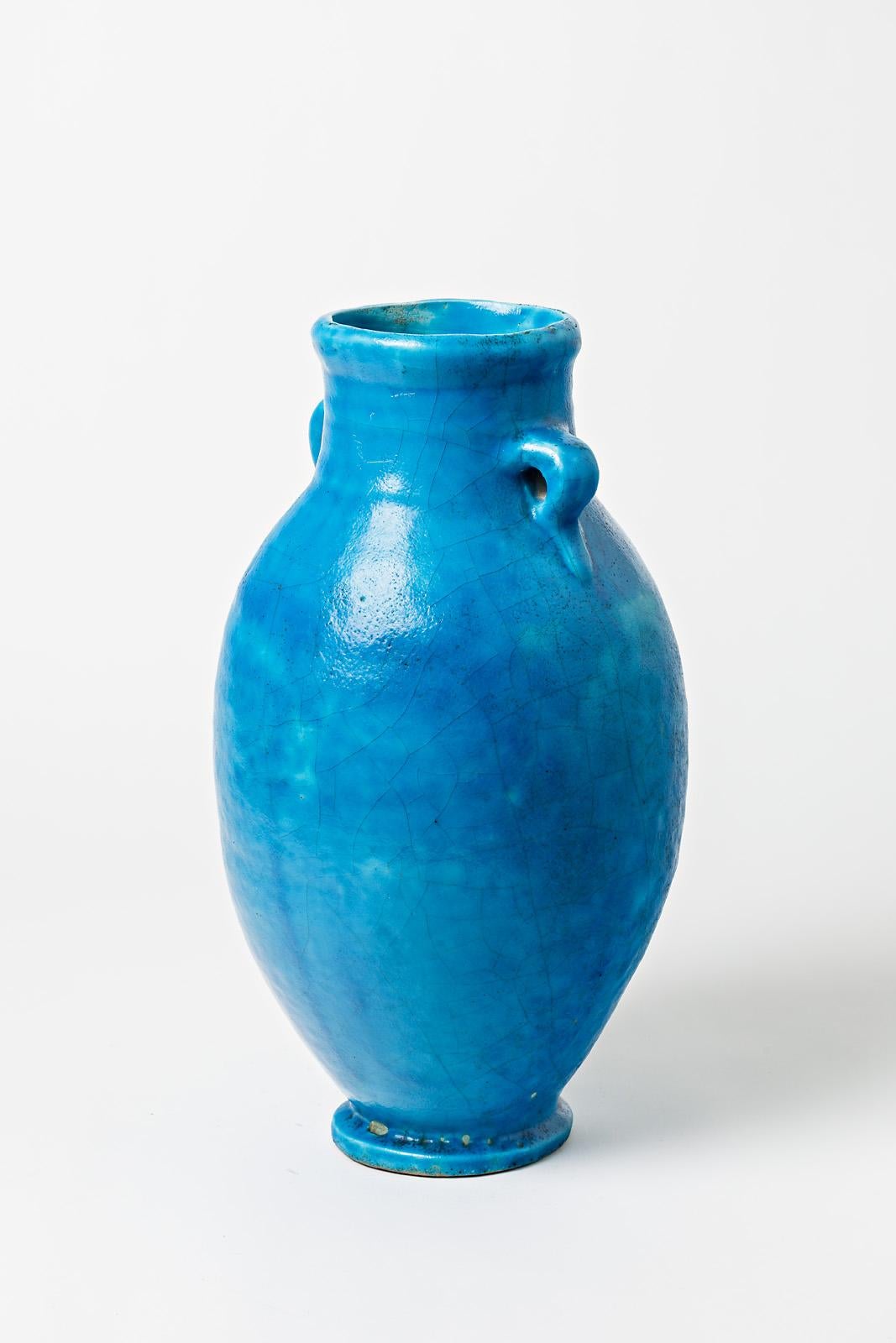 Vase aus blau glasierter Keramik, Raoul Lachenal zugeschrieben, um 1930. (Beaux Arts) im Angebot