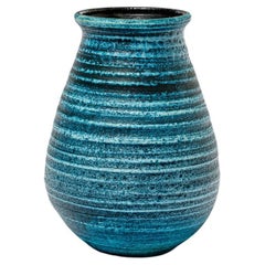 Vase en céramique émaillée bleue d'Accolay, vers 1960-1970.