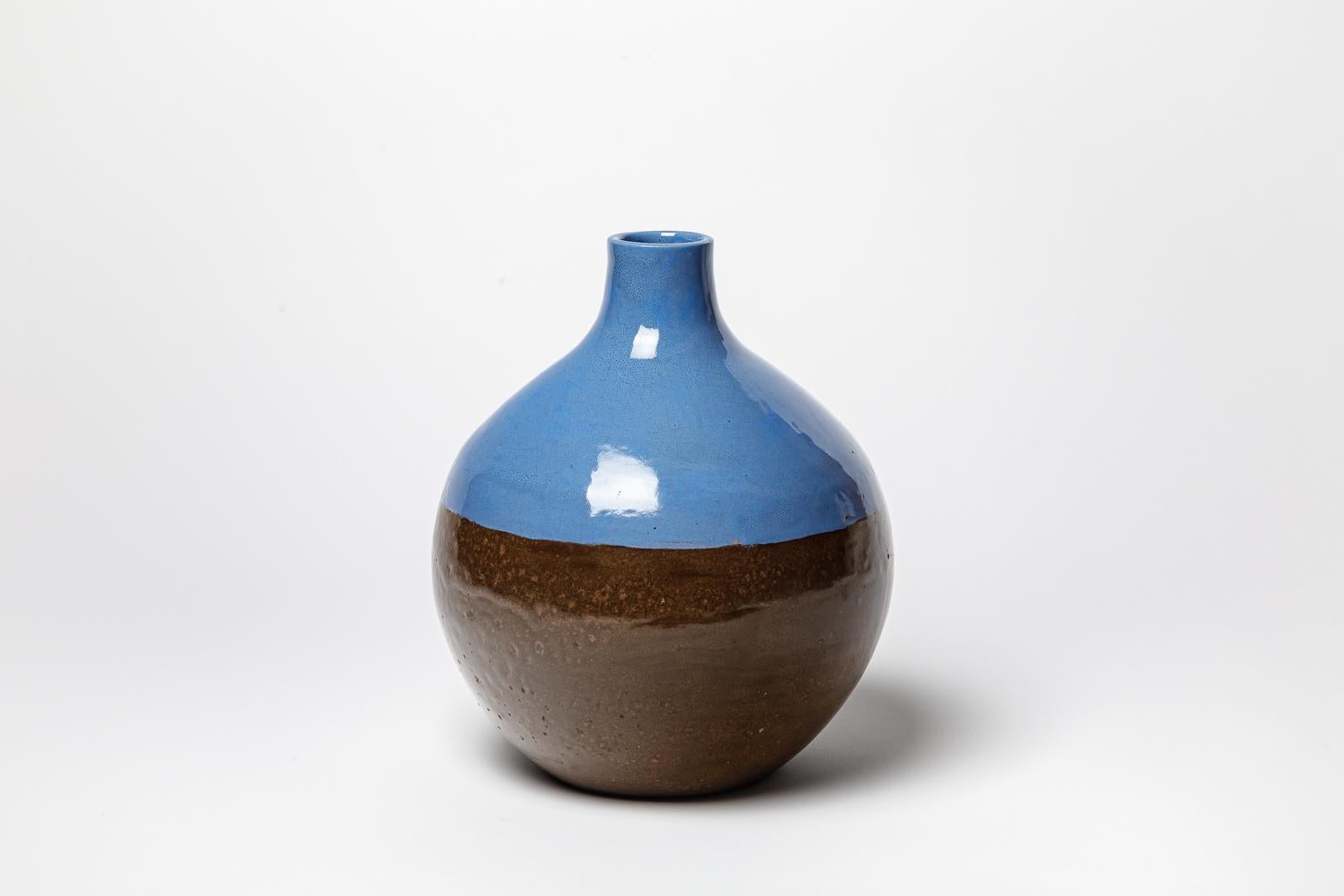 Blue glazed ceramic vase by CAB (Céramiques d’art de Bordeaux) for la Maitrise. 
Artist signature under the base. Circa 1930.
H : 11.02’ x 7.9’ inches.