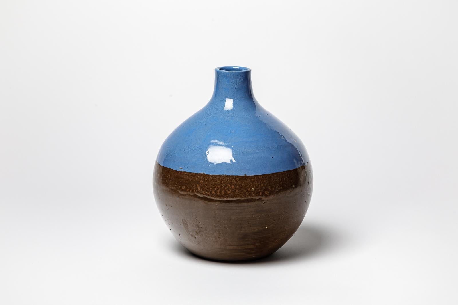Beaux Arts Blue glazed ceramic vase by CAB (Céramiques d’art de Bordeaux) for la Maitrise. For Sale