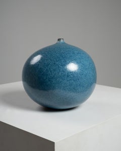 Vase en céramique émaillée bleue Jacques (1926-2008) et Dani (1933-2010) Ruelland