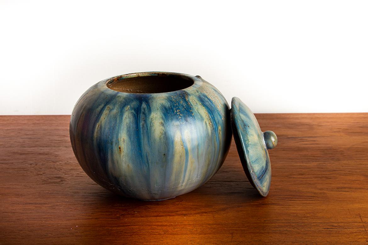 Olla de gres esmaltado azul, época Art Déco, por Roger Guérin, años 30. mediados del siglo XX en venta