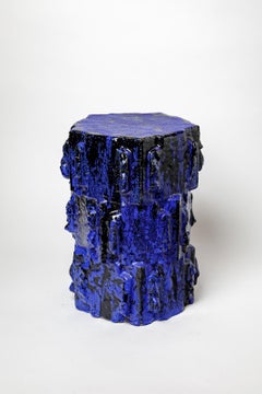 Hocker aus blau glasiertem Steingut von Jean Ponsart, 2025.