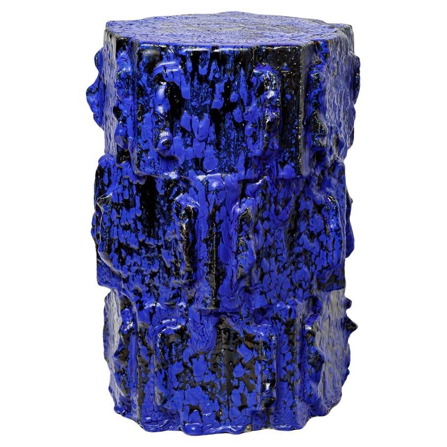 Taburete de gres esmaltado azul de Jean Ponsart, 2025. en venta