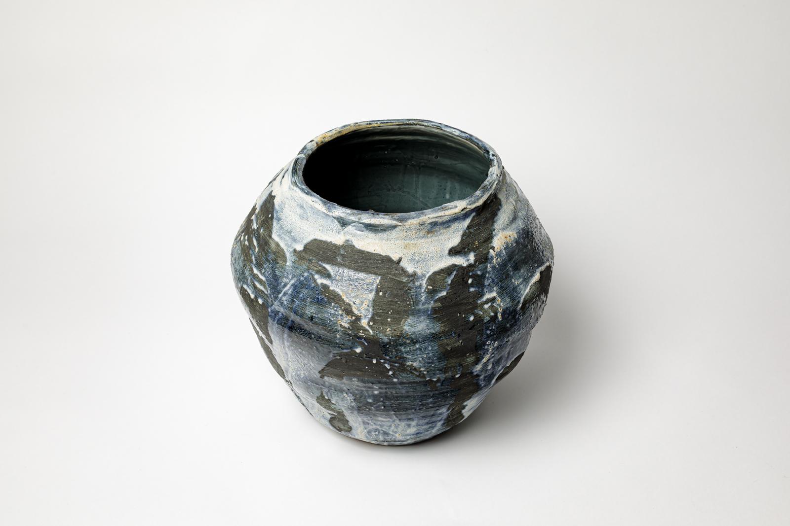 Jarrón de gres esmaltado azul de Brigitte Pénicaud, hacia 2015. Cerámico en venta