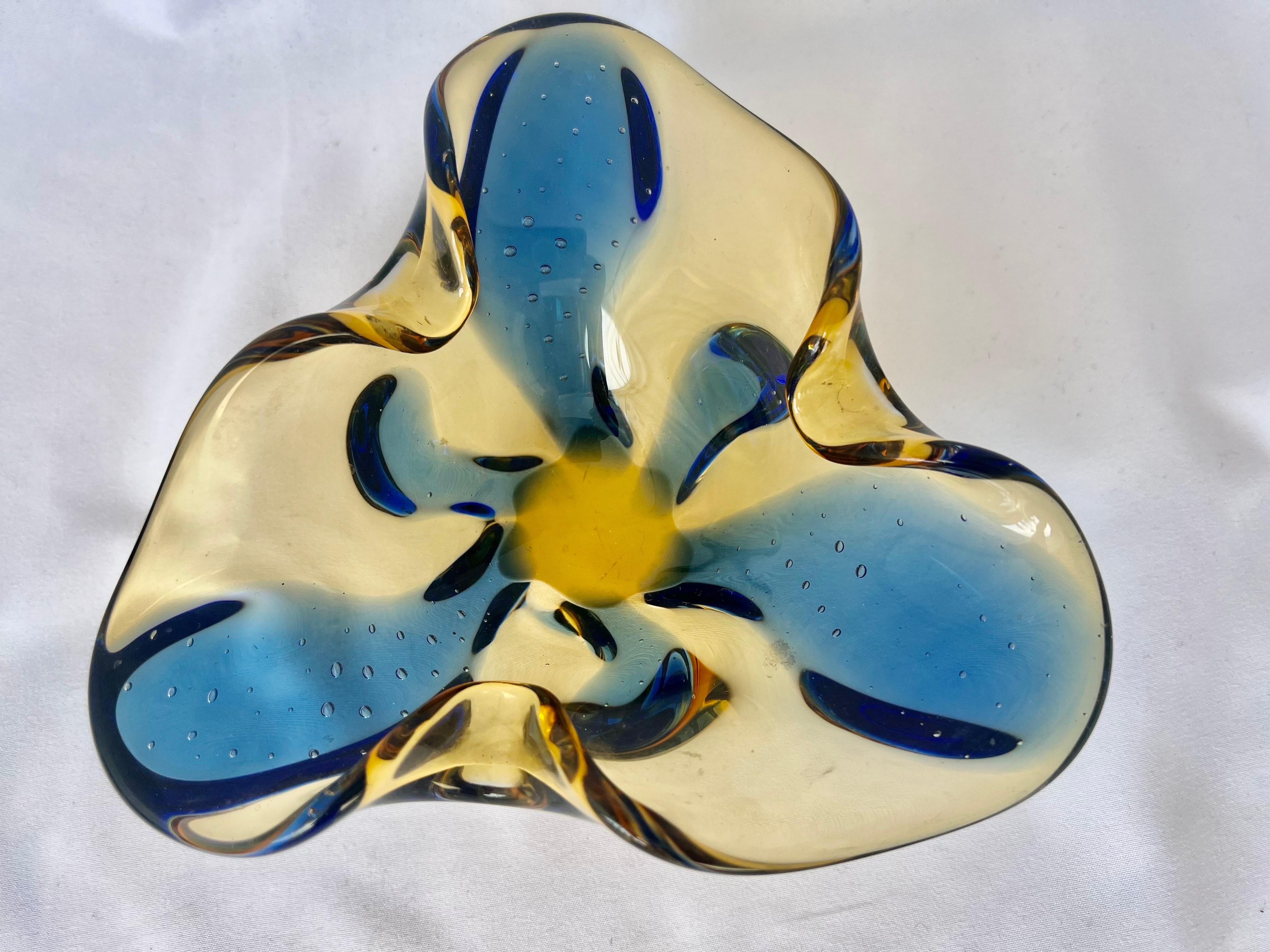 Blue & Gold Hand Blown Murano Dish, Early 20th Century In Good Condition For Sale In Los Angeles, CA