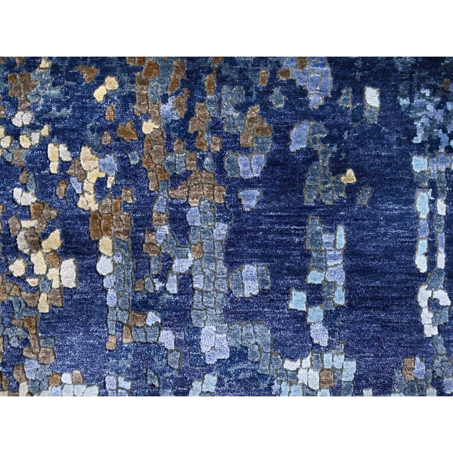 Annodato a mano Tappeto in lana e seta blu-oro con design a mosaico e nodo persiano annodato a mano 7'9