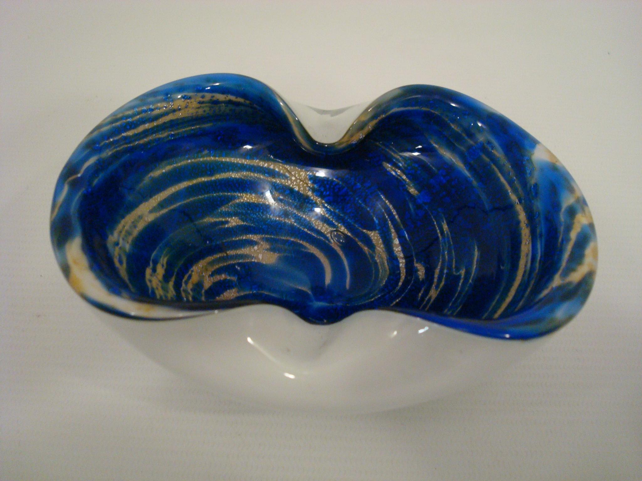 Blue & Gold Murano Art Glass Ashtray Jewelry Dish / Vide-Poche by Barbini, Italy For Sale 1