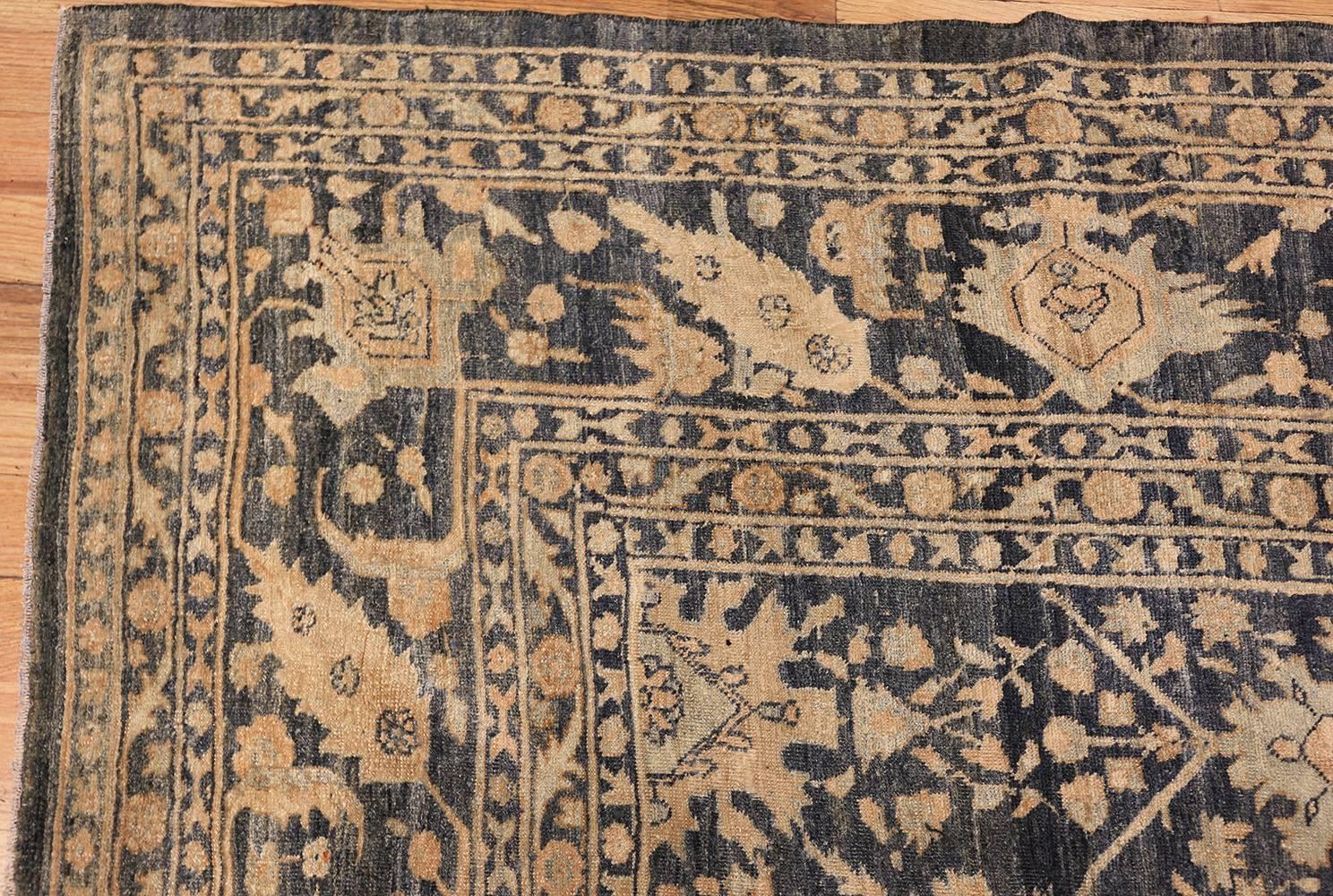Nazmiyal Collection Antique Tabriz Persian Rug. Size: 10 ft x 14 ft 8 in In Good Condition In New York, NY