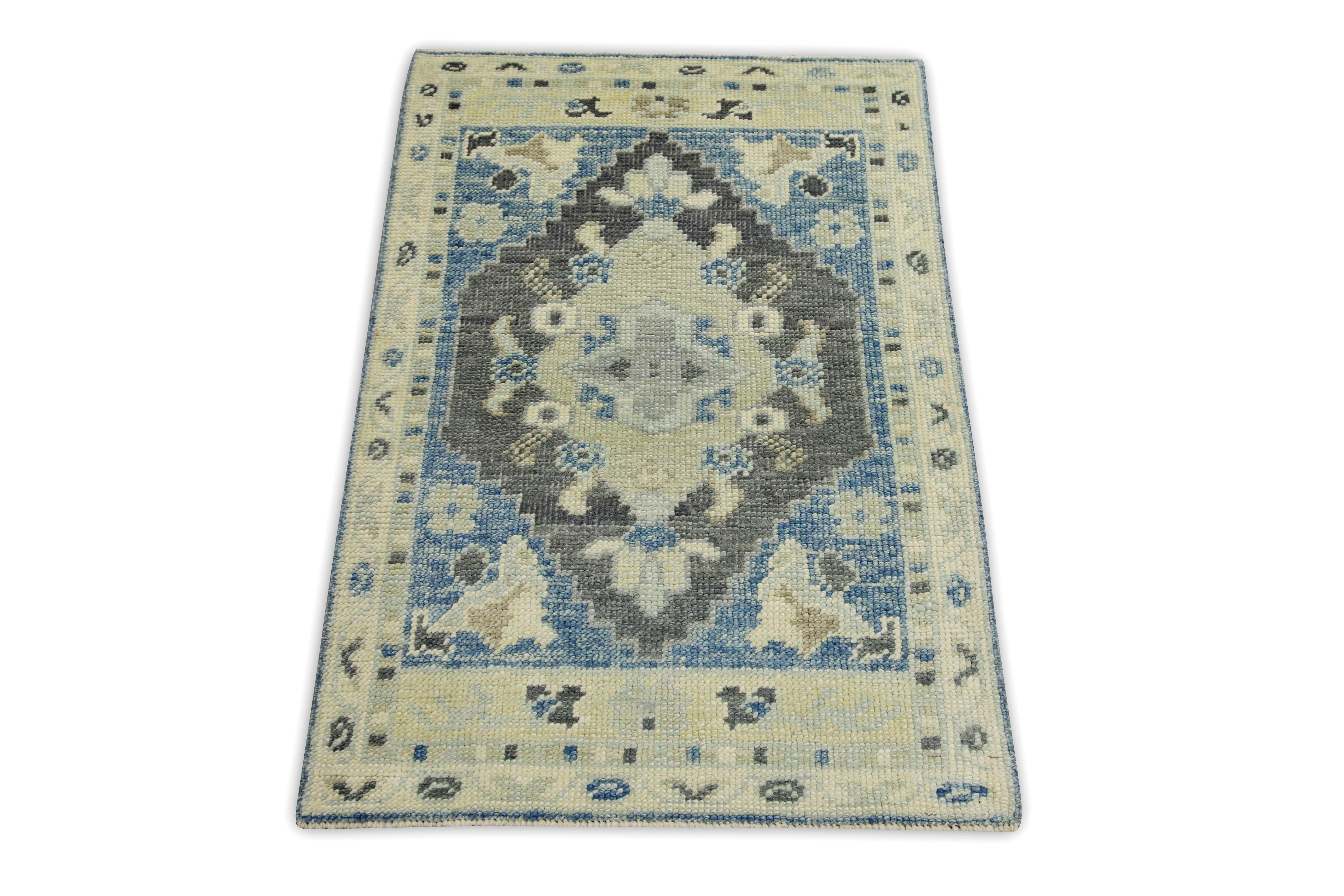 Blue & Gray Geometric Design Handwoven Wool Turkish Oushak Rug In New Condition For Sale In Houston, TX