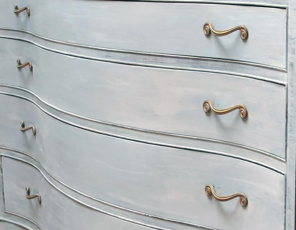 Blue Gray Serpentine Four Drawer Chest of Drawers In Good Condition For Sale In Malibu, CA