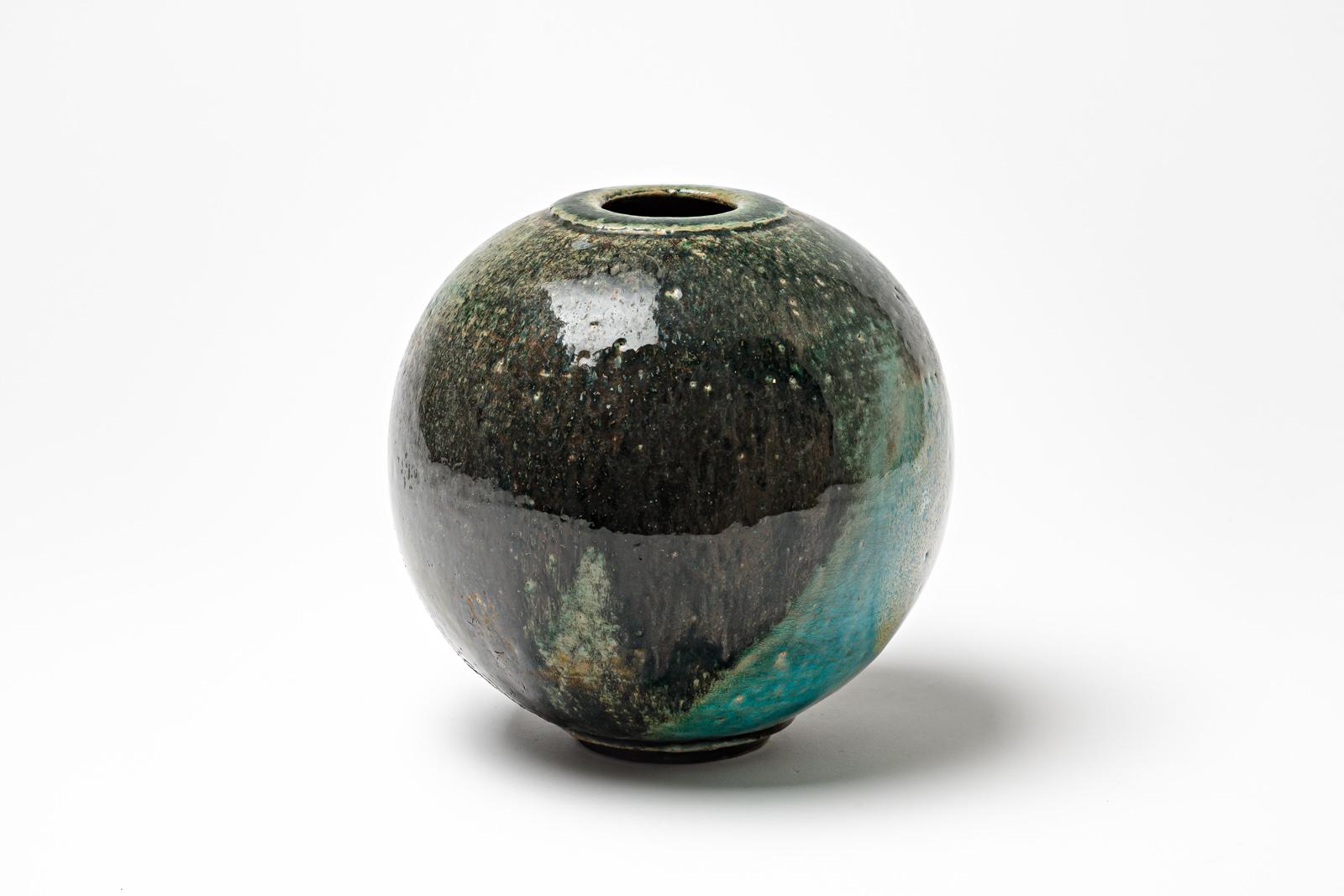 Beaux-Arts Vase en céramique émaillée bleu/vert et noir de Gisèle Buthod-Garçon, vers 1980-90 en vente