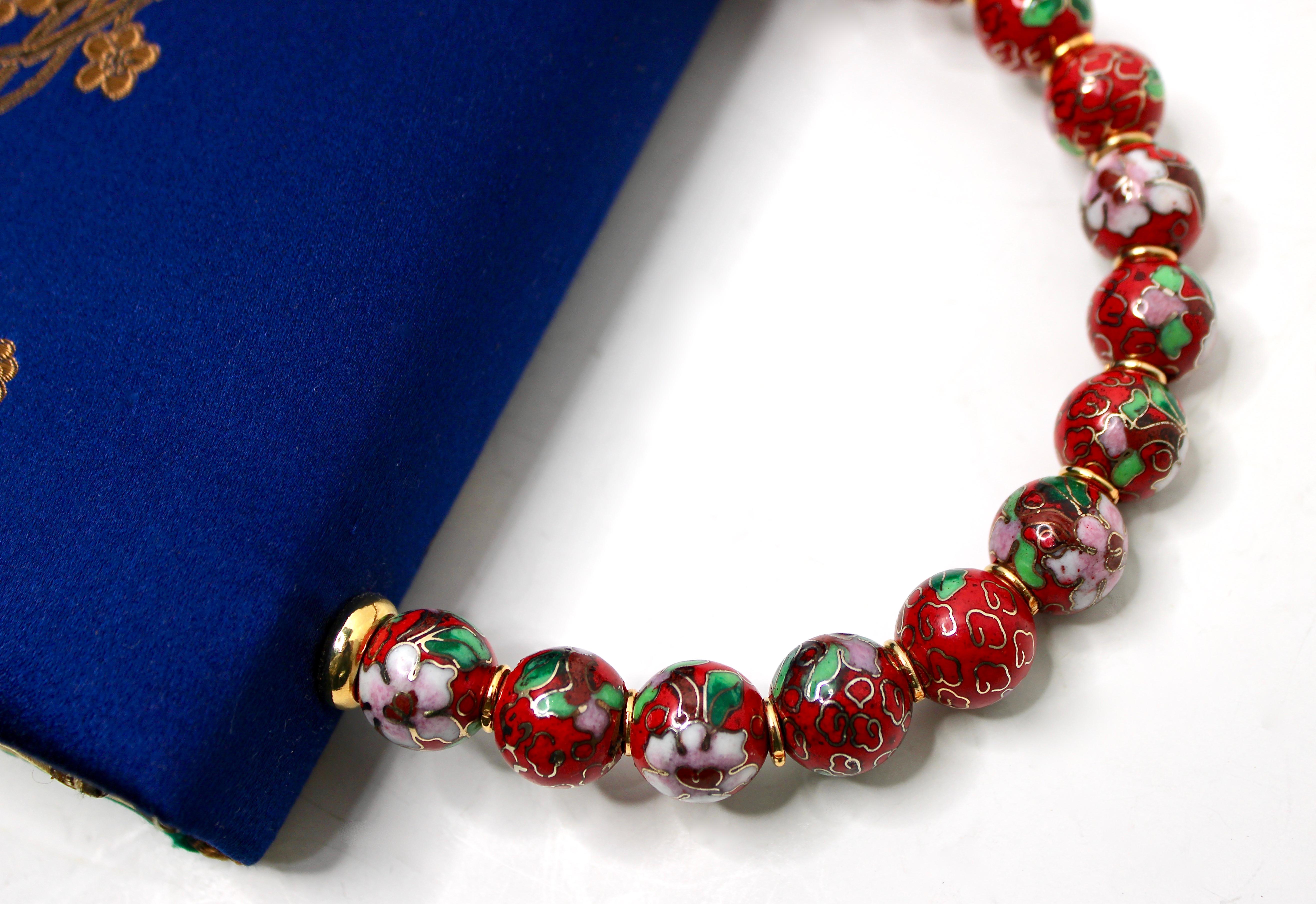 Blue & Green Blossom Silk Handbag With Cloisonné Beaded Handle circa 1960s Bon état - En vente à Scottsdale, AZ