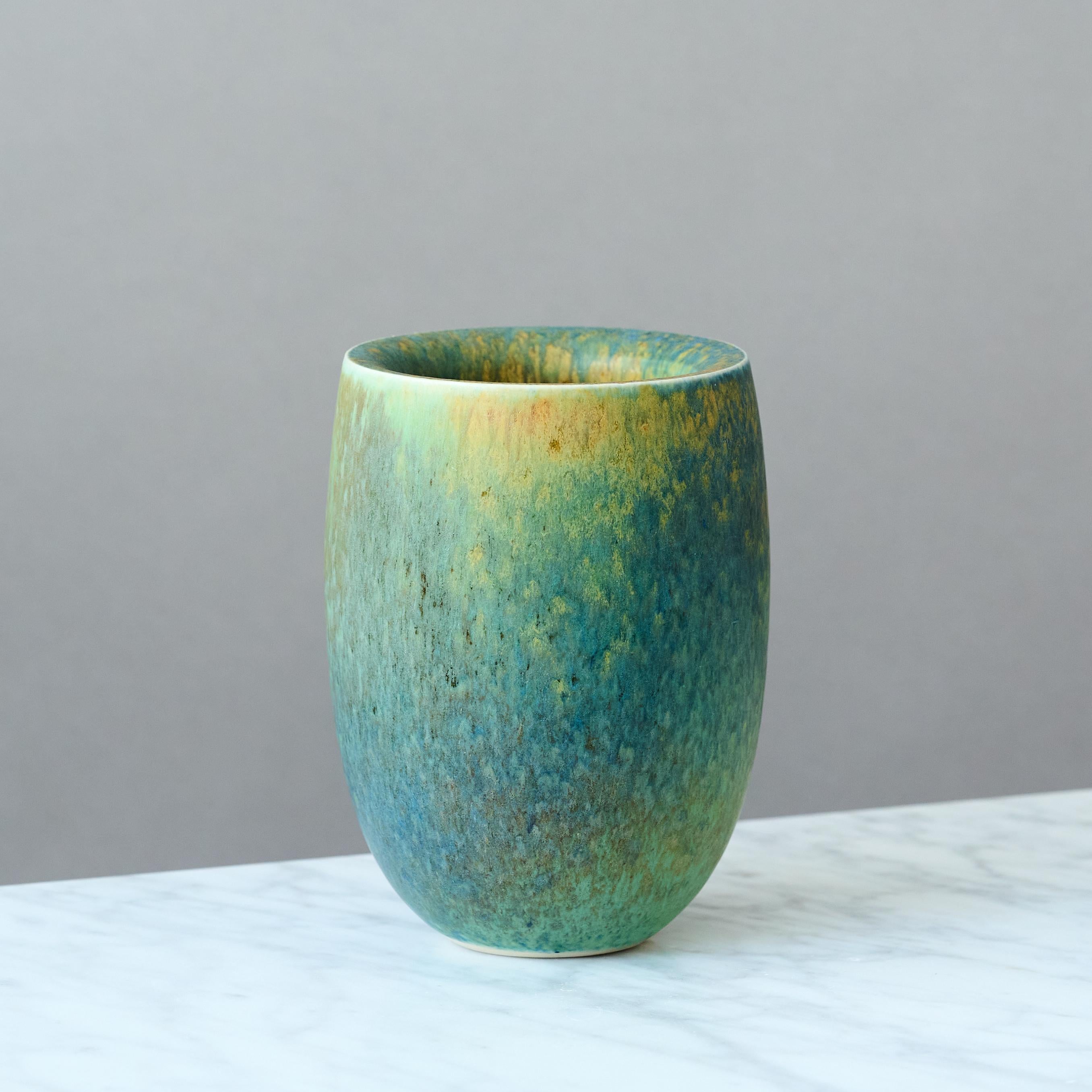 Mid-Century moderno Vaso in gres a doppia parete blu e verde di Kaj Fogelberg, Svezia, anni '90 in vendita