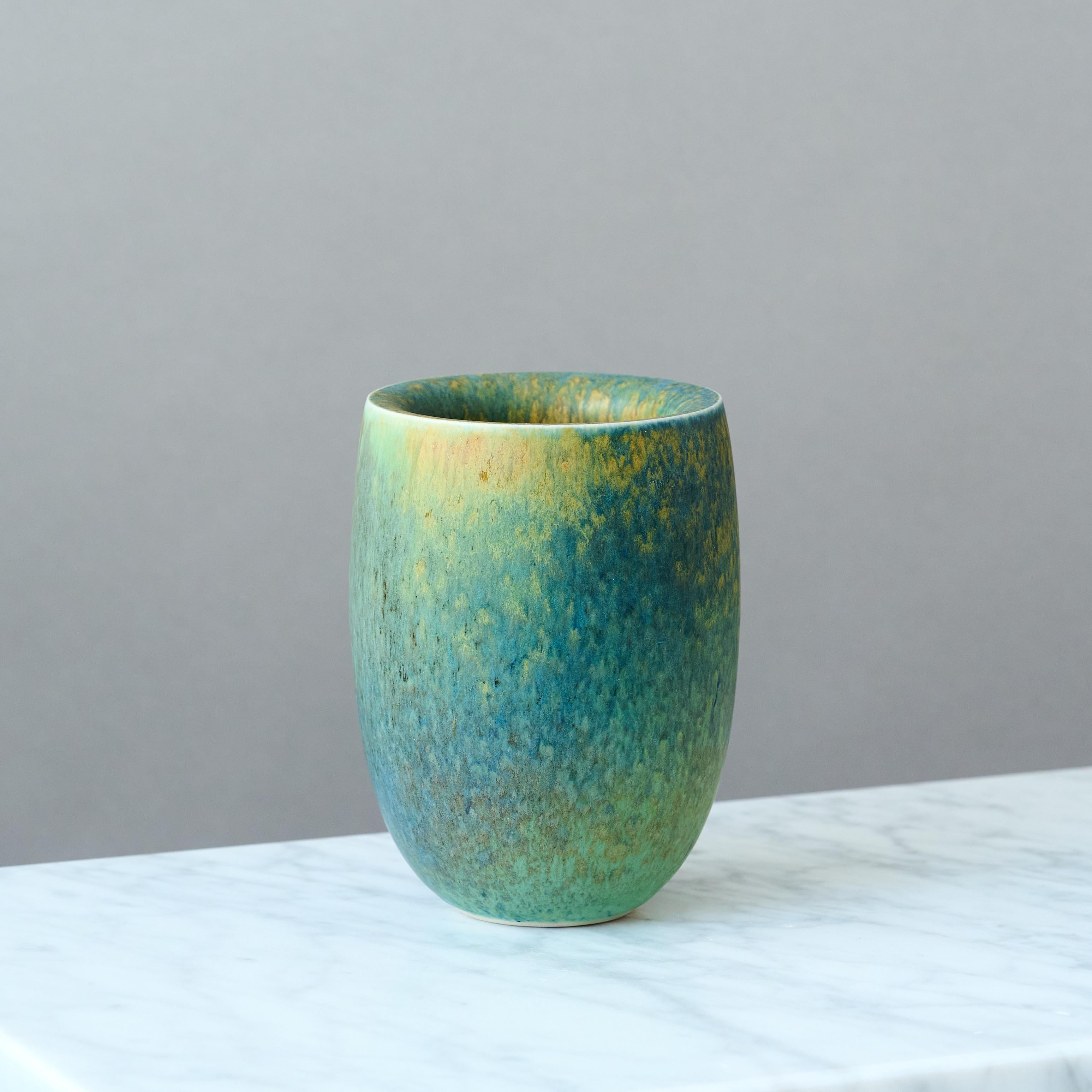Fine XX secolo Vaso in gres a doppia parete blu e verde di Kaj Fogelberg, Svezia, anni '90 in vendita