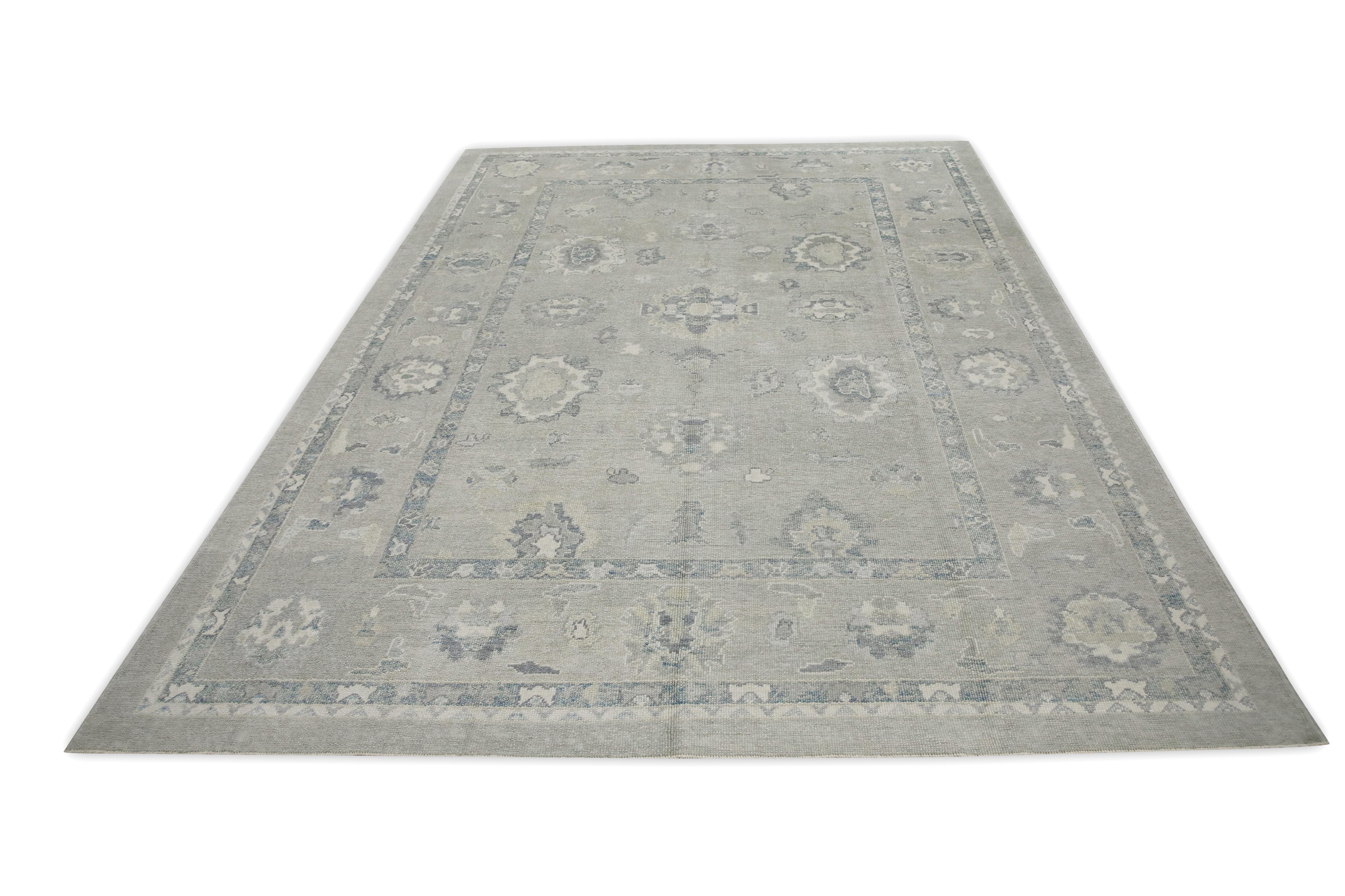 Handgewebter türkischer Oushak-Teppich aus Wolle in Blau & Grün mit Blumenmuster 8'10