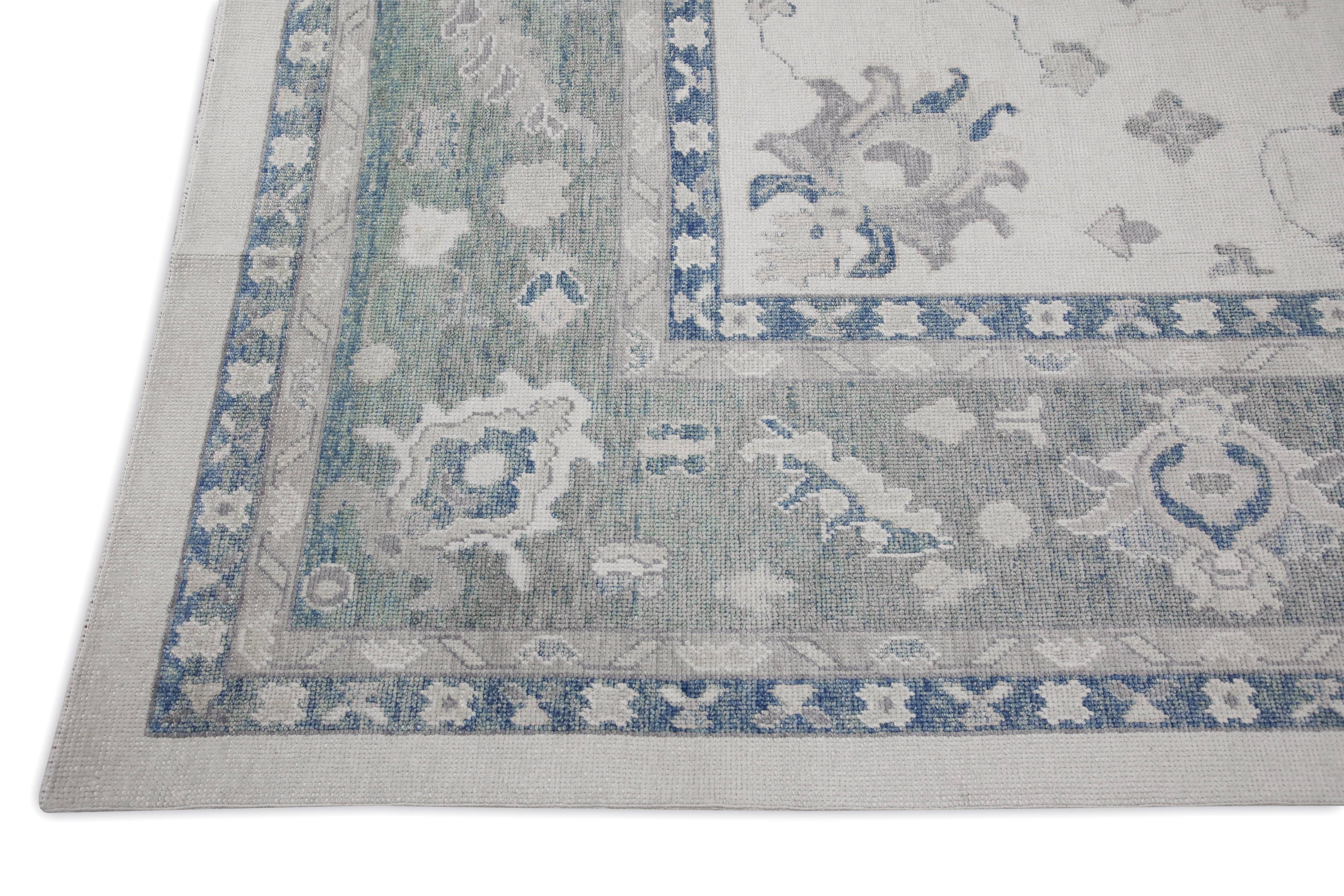 Handgewebter türkischer Oushak-Teppich aus Wolle in Blau & Grün mit Blumenmuster 9'6